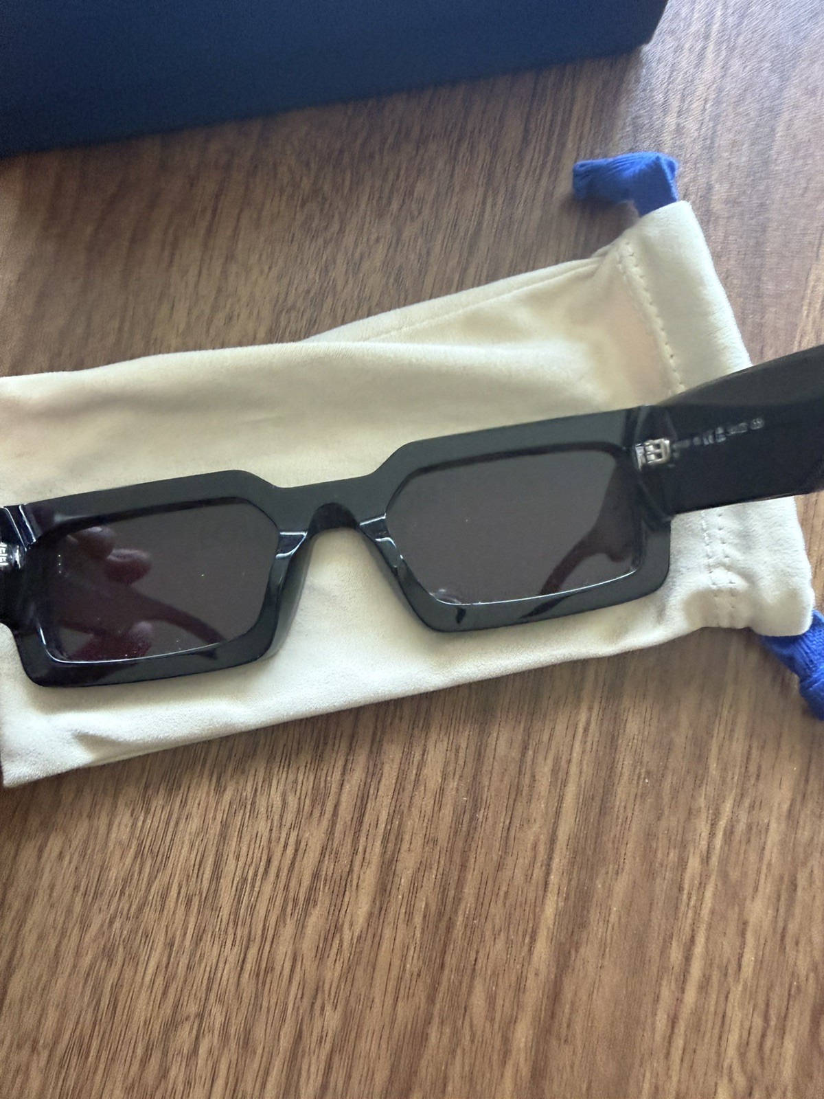 Louis Vuitton Z1910W 93L Clash Square Sunglasses- worn once only