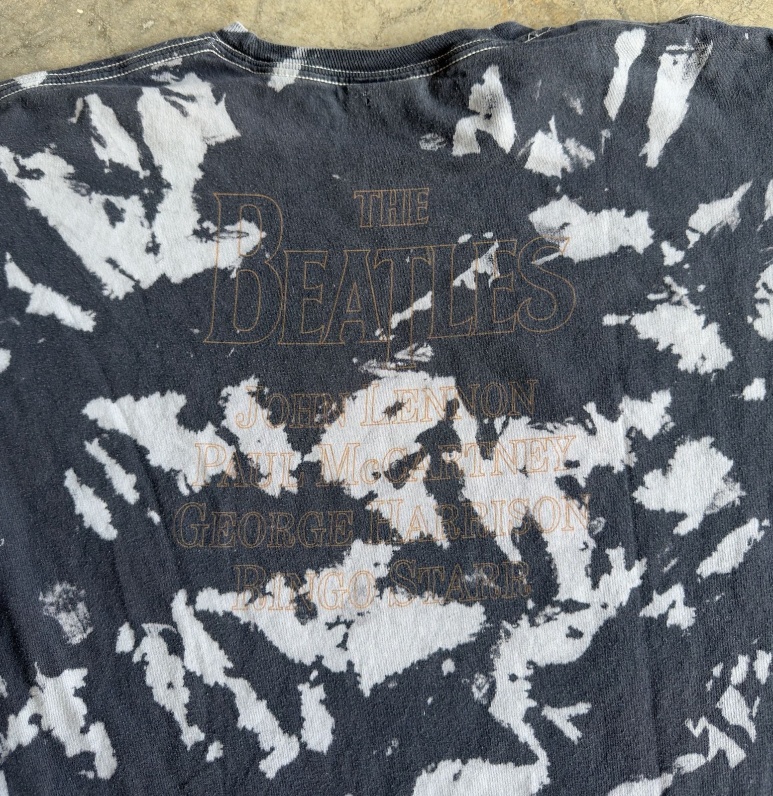 Vintage 2005 The Beatles Apple Corps Ltd Bleached Band T-Shirt