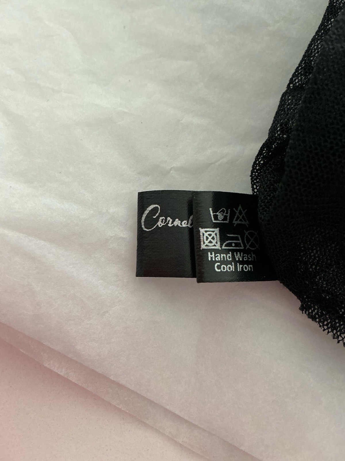 Cornelia James Black Mesh Geometric Wrist Gloves Nylon Women’s Hand Wash Only