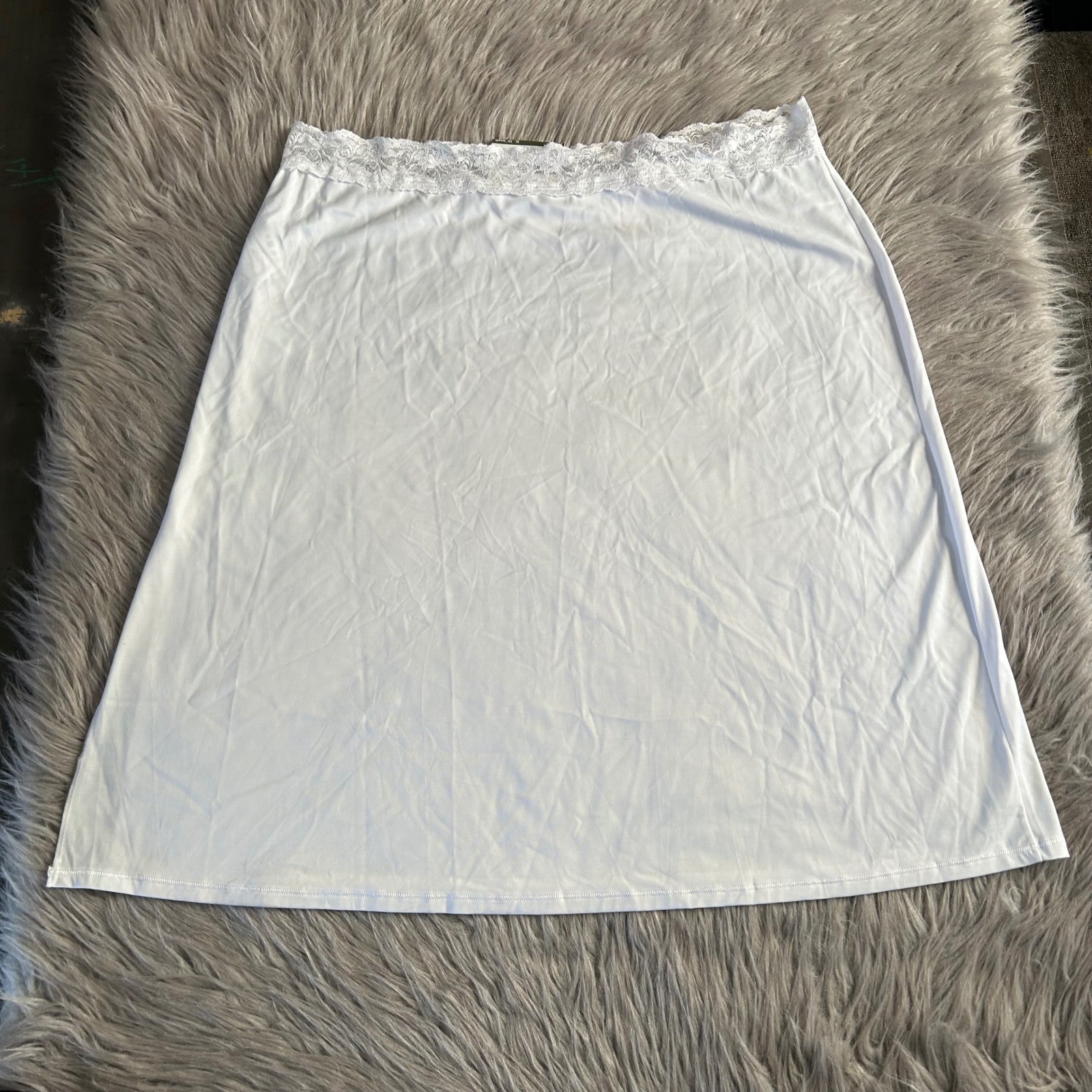 Vanity Fair Radiant Collection Half Slip Women Size XL 24″ White Floral Lace