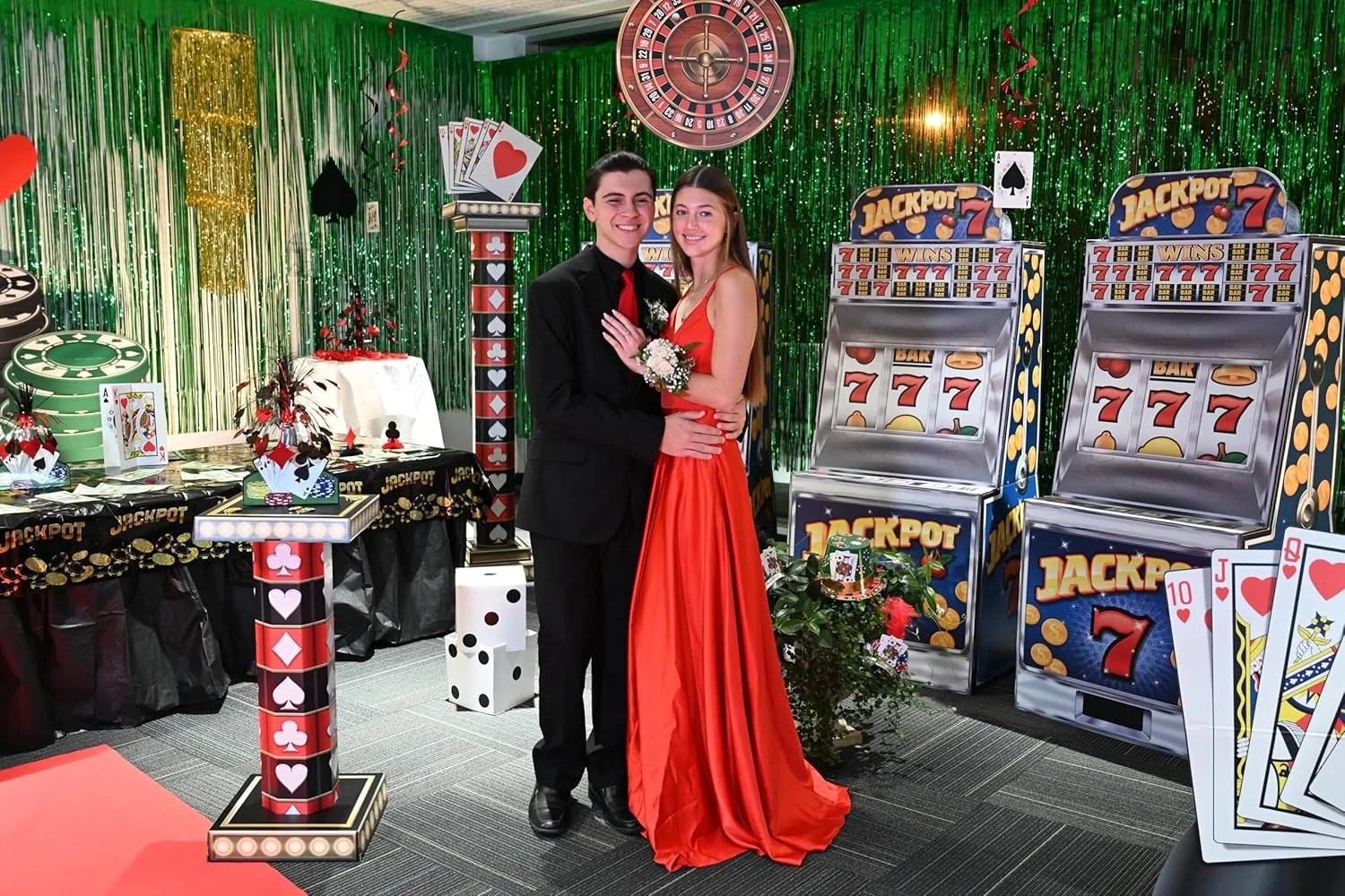 3D Slot Machine Stand Up Decoration – 12.75′ – Multicolor