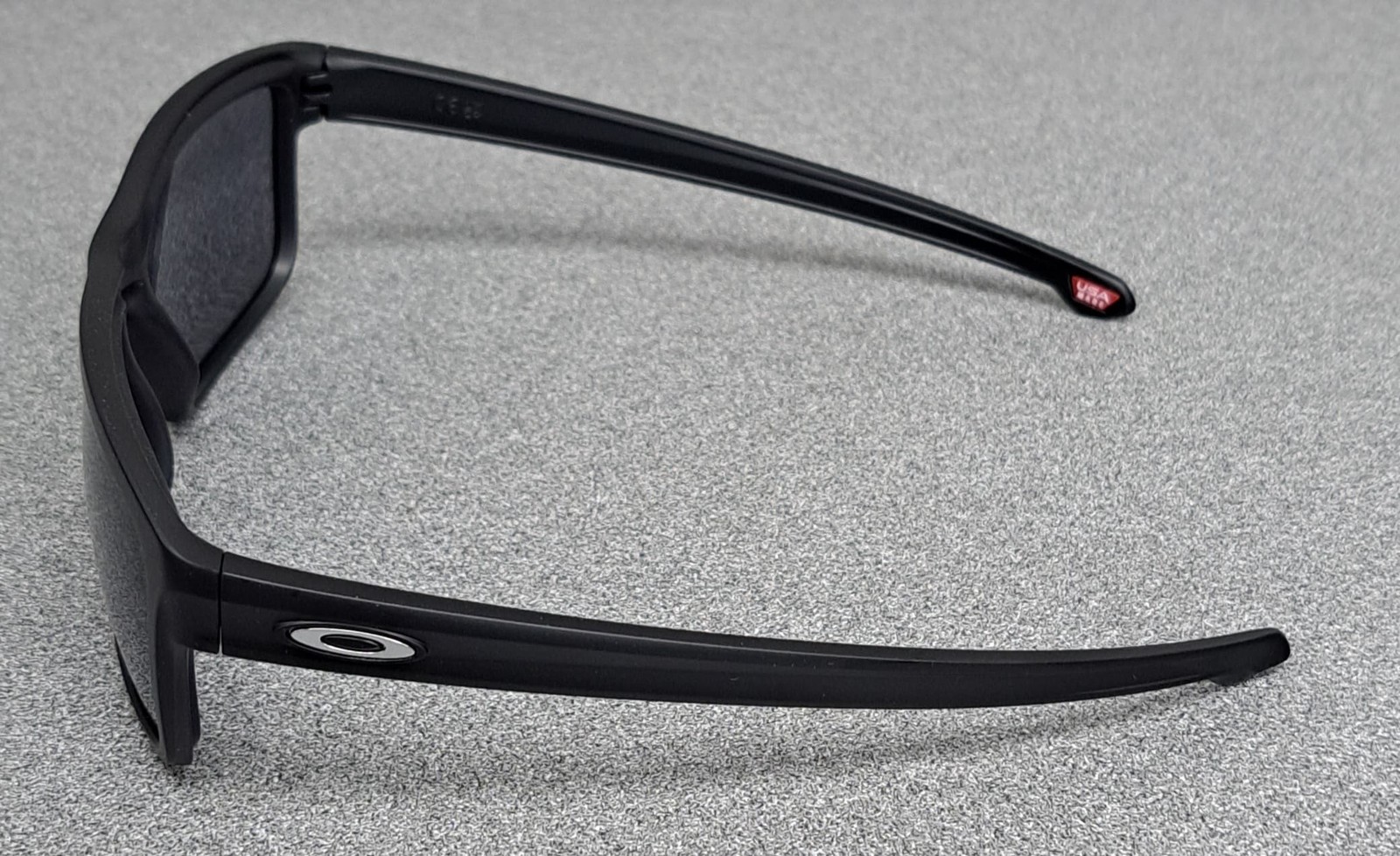 Oakley Silver Sunglasses – High Bridge Fit, Grey Lenses/Matte Black Frame