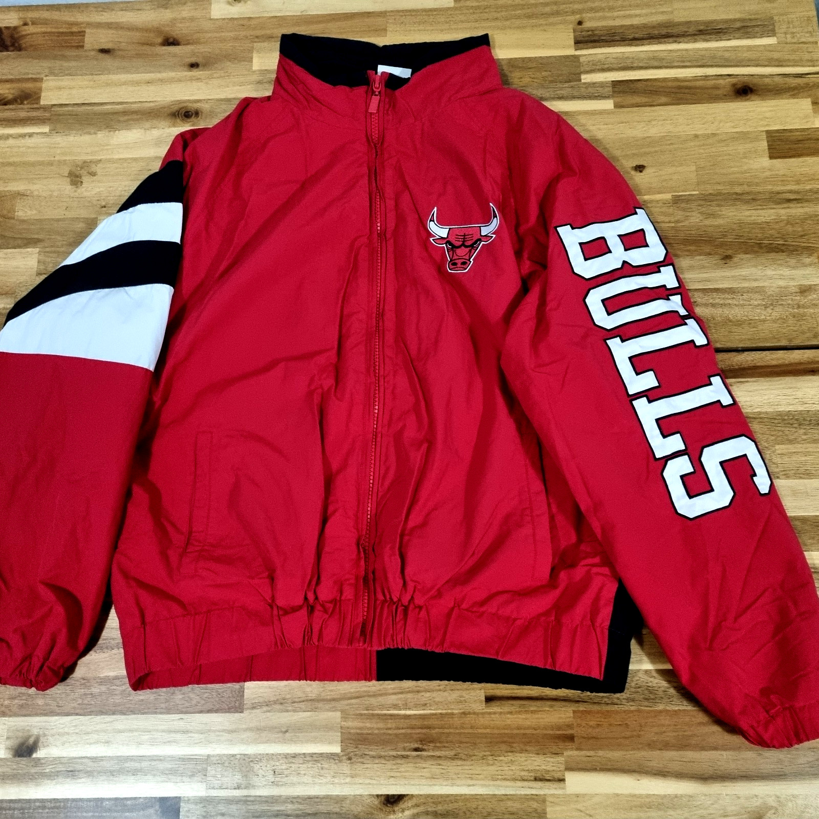 Chicago Bulls Bomber Jacket NBA Red Black Colour Block Long Sleeve Men Size M