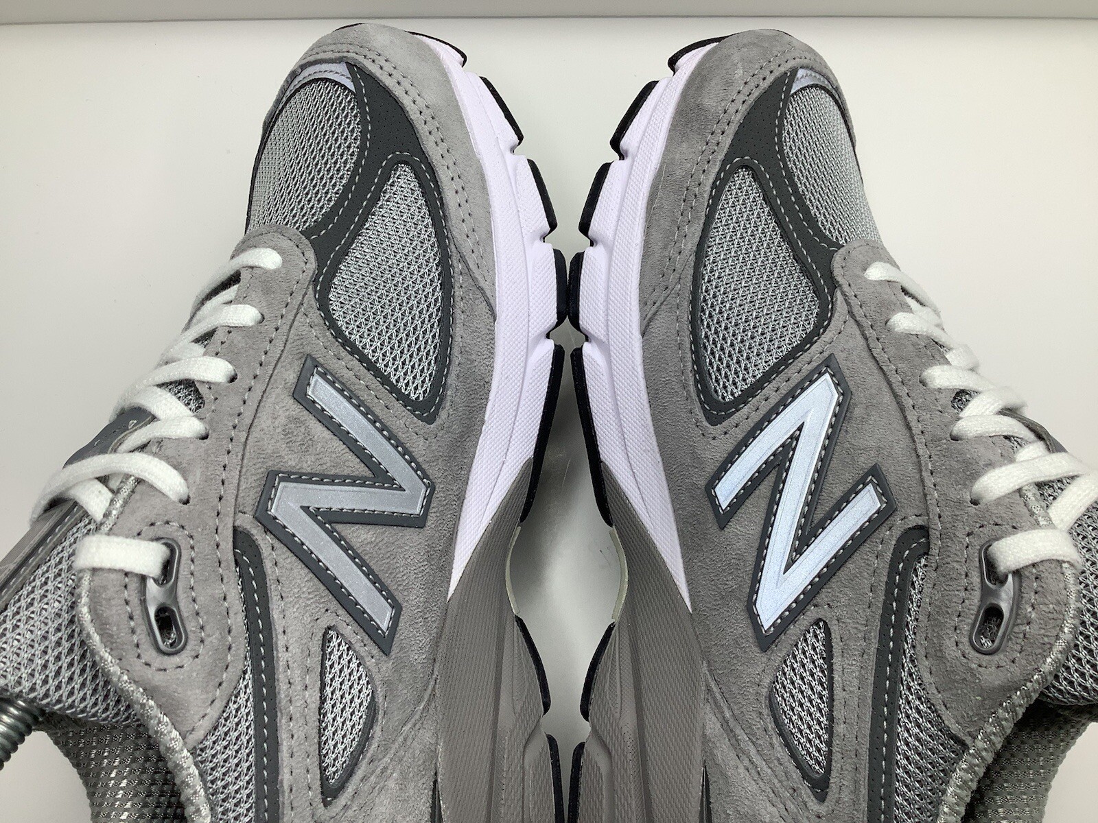 Size 5.5D – New Balance 990v4 “Made in USA” Low Grey Silver Men’s Sneakers