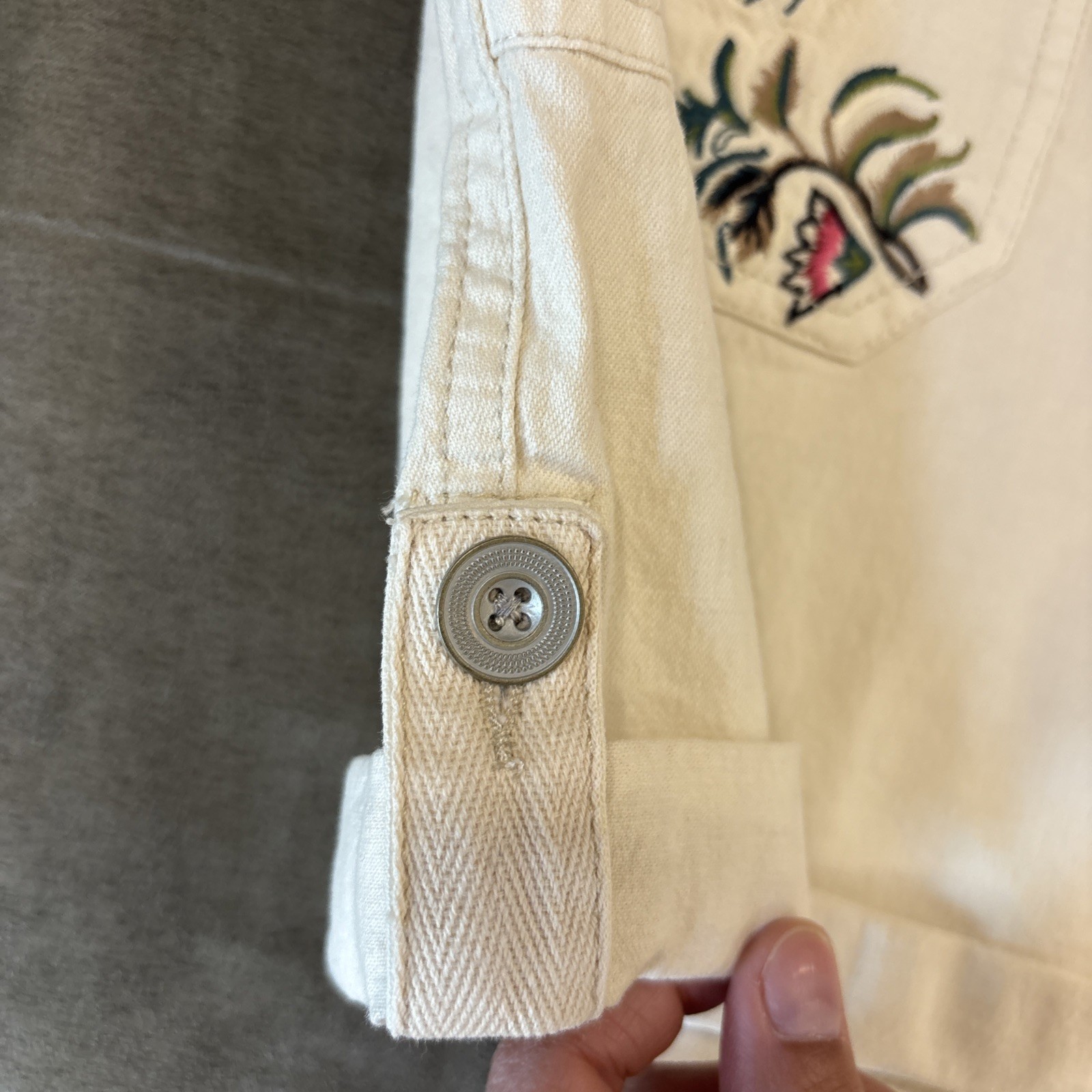Sundance Embroidered Shorts 6 Boho Button Fly Wildflowers Braid Belt $98 NWT