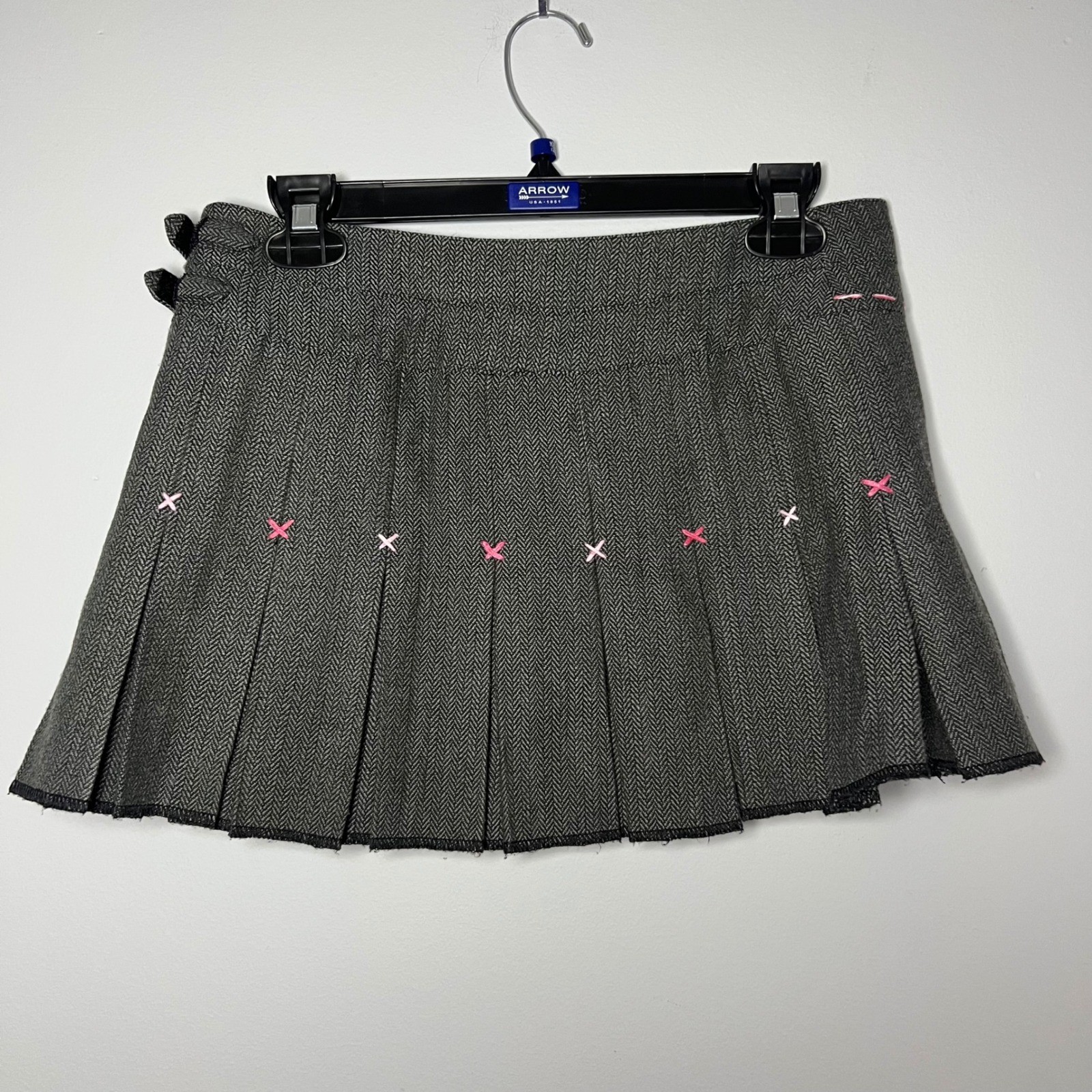 Wet Seal Pleated Mini Skirt Gray Herringbone Flower Size 3 Grunge Schoolgirl