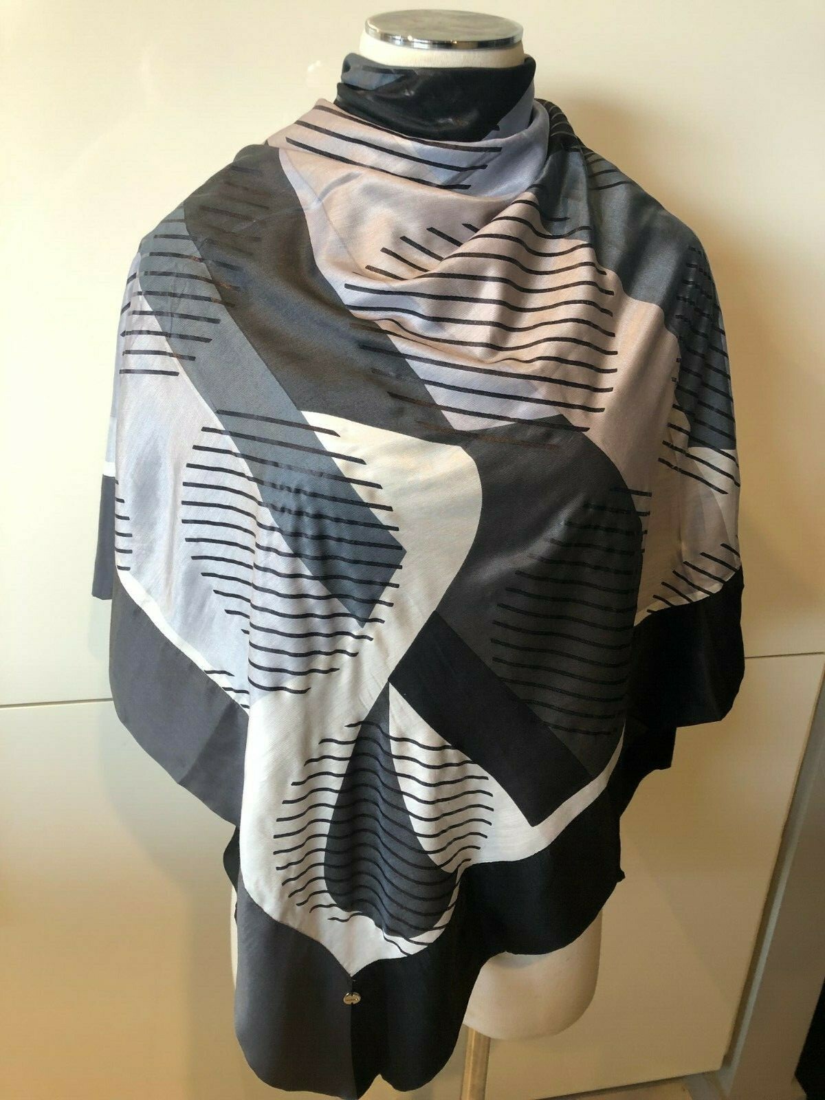 MIMCO Viscose/Silk Black,White & Charcoal Striped Print Large SCARF 110cmx110cm
