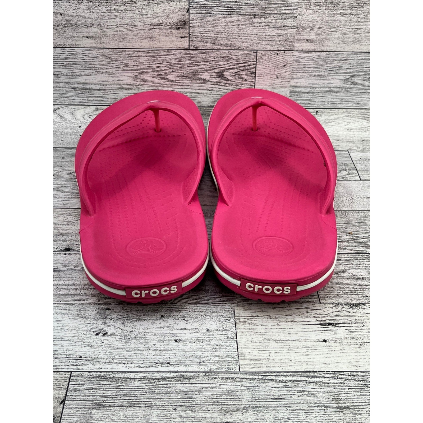 Crocs Kadee II Flip Flops Women’s Pink Size 7/8 Comfortable Beach Sandals