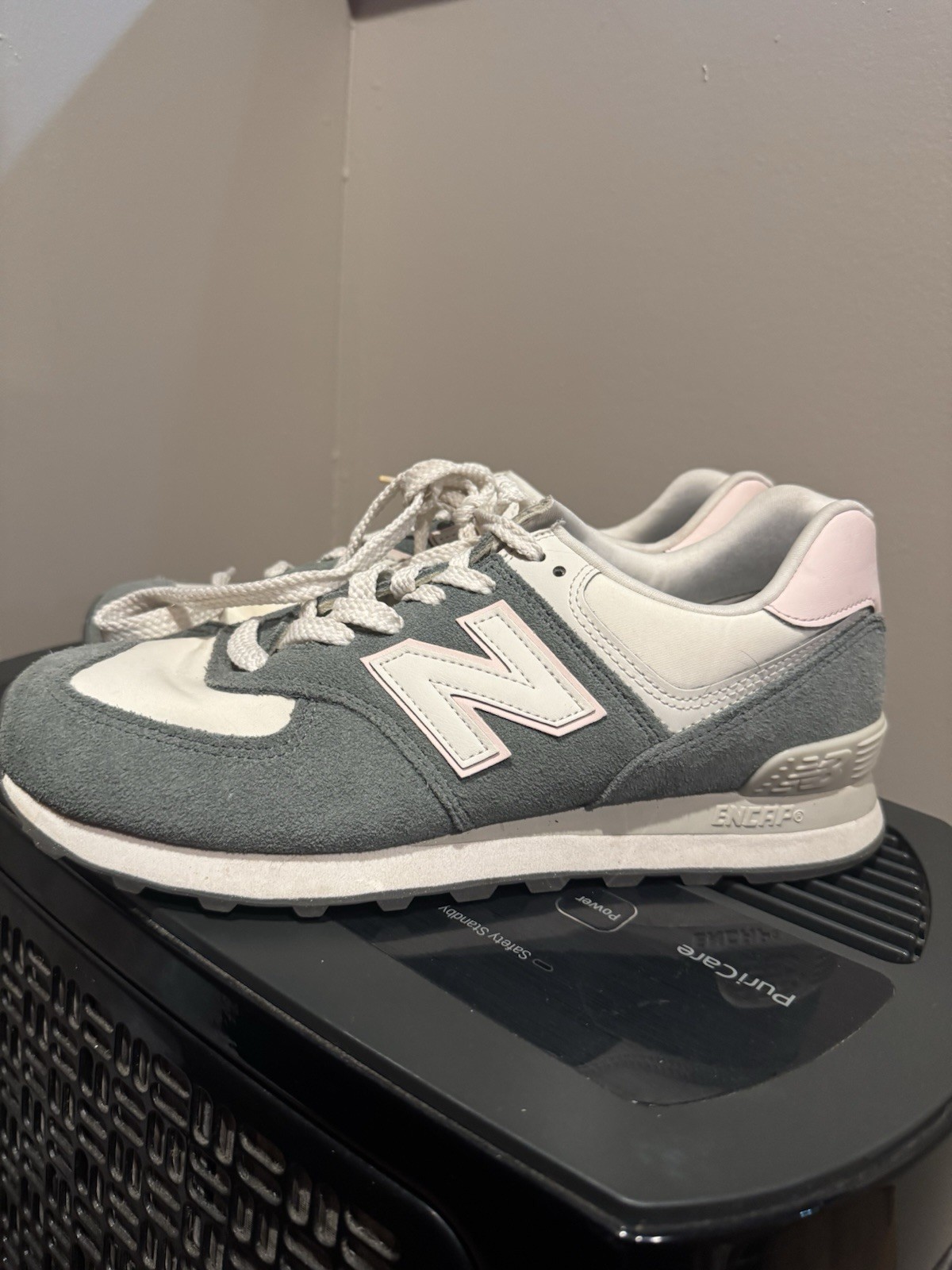 New Balance 574AJ1 Women’s Size 10 grey pink White ENCAP Sneakers
