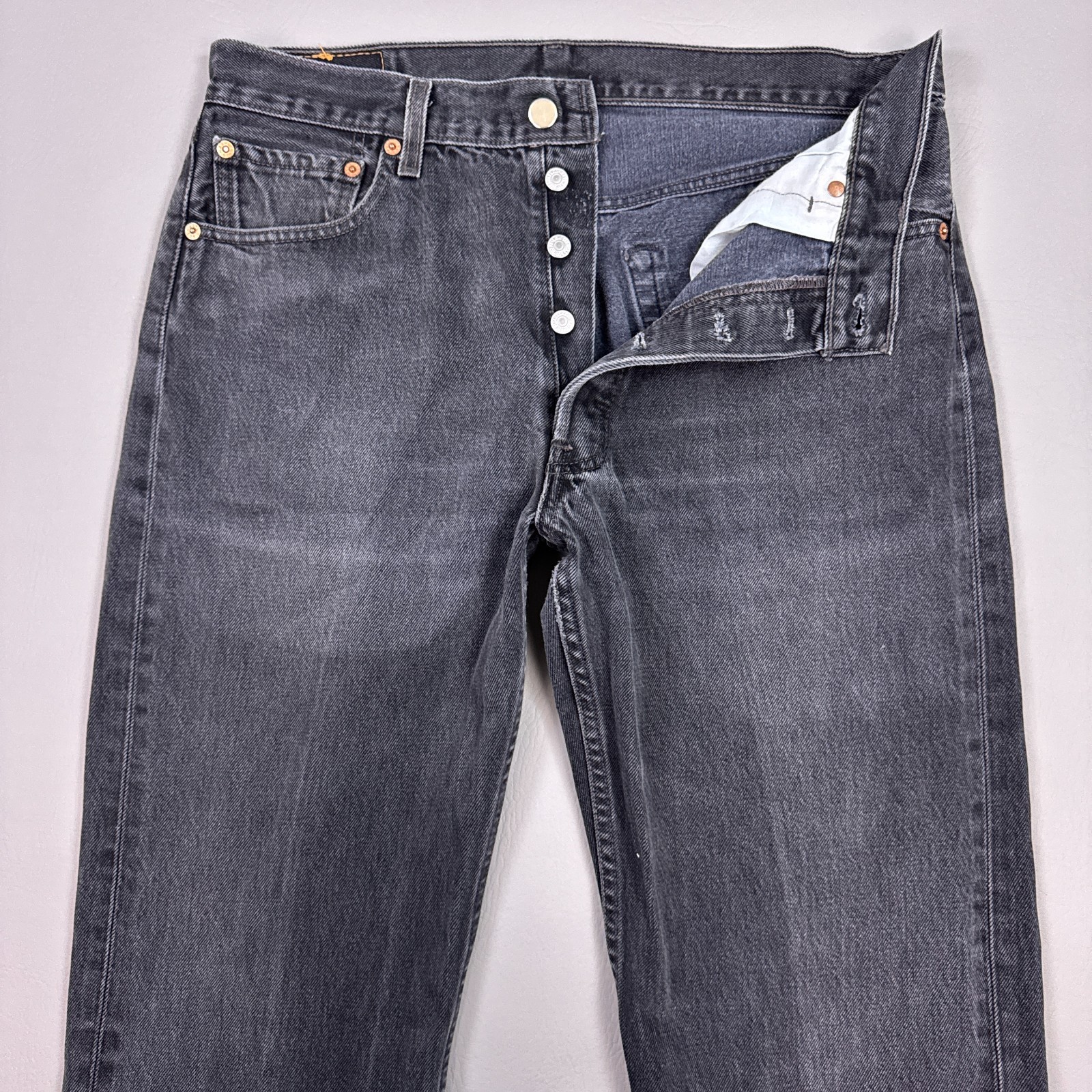Vintage Levis 501 Jeans Mens 32×36 Black 90s Button Fly Denim Pants (Tag34x36)