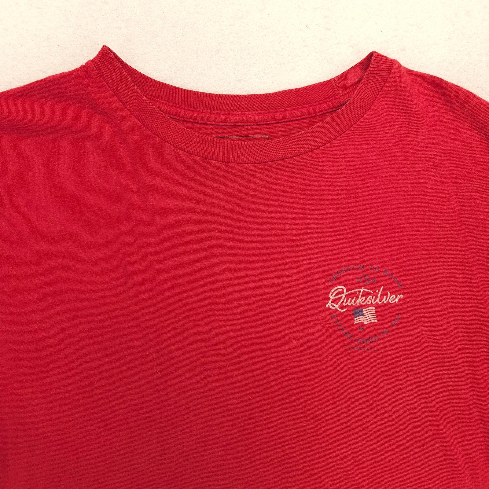 Quiksilver Crew Neck Short Sleeve Graphic T Shirt Mens Size Large L Red