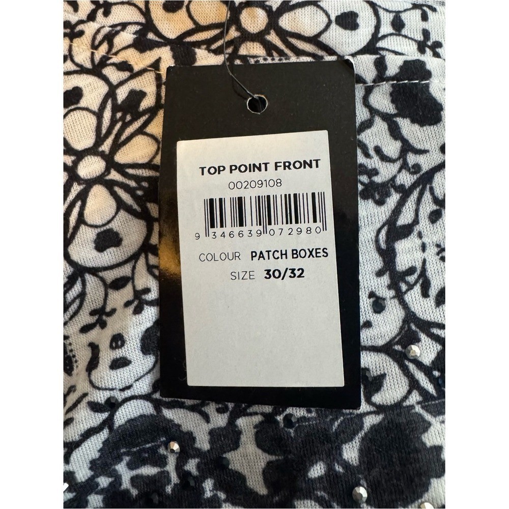 Avenue Black and White Floral Print Top