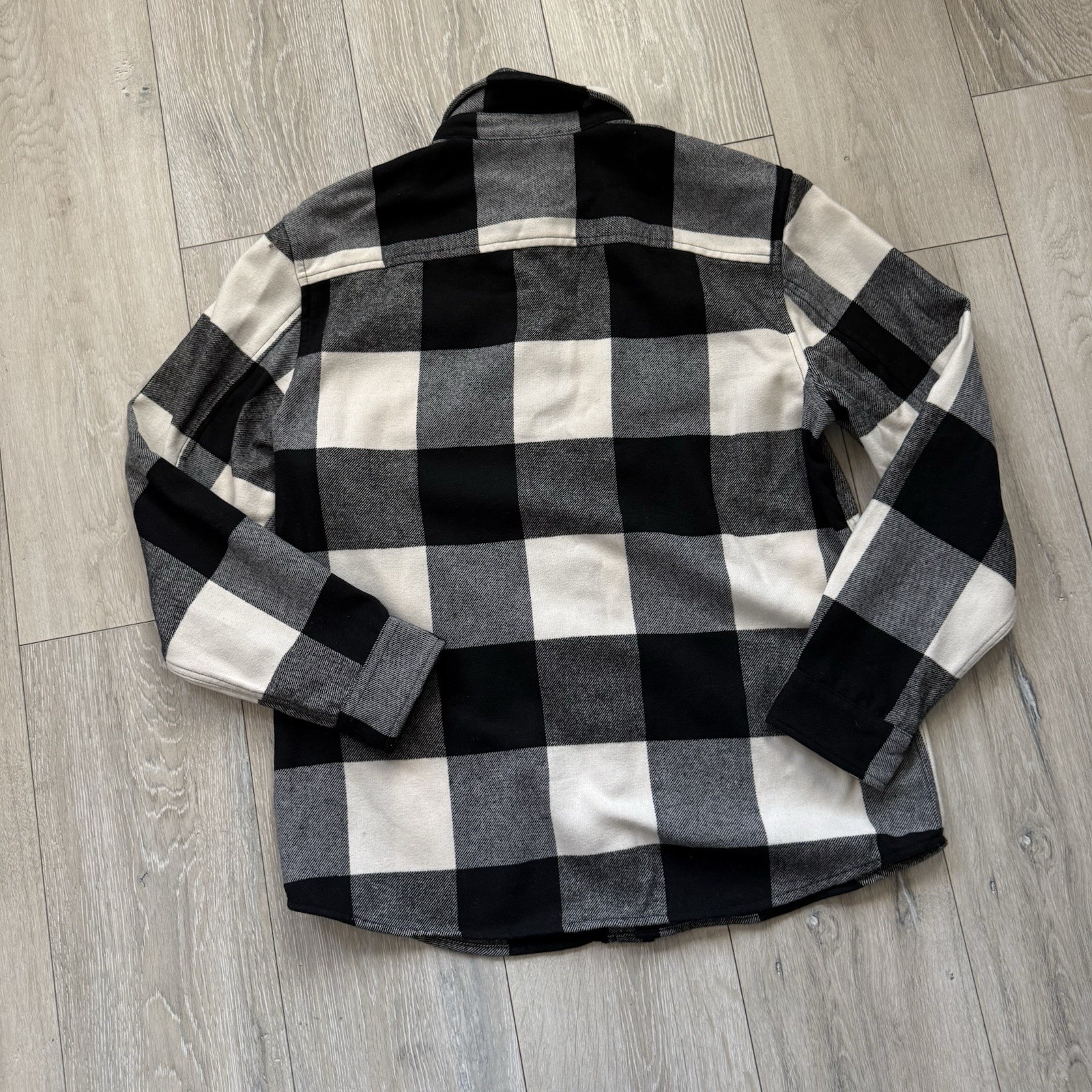 H&M Men’s Black & White Buffalo Plaid Button-Up Shirt Jacket size L
