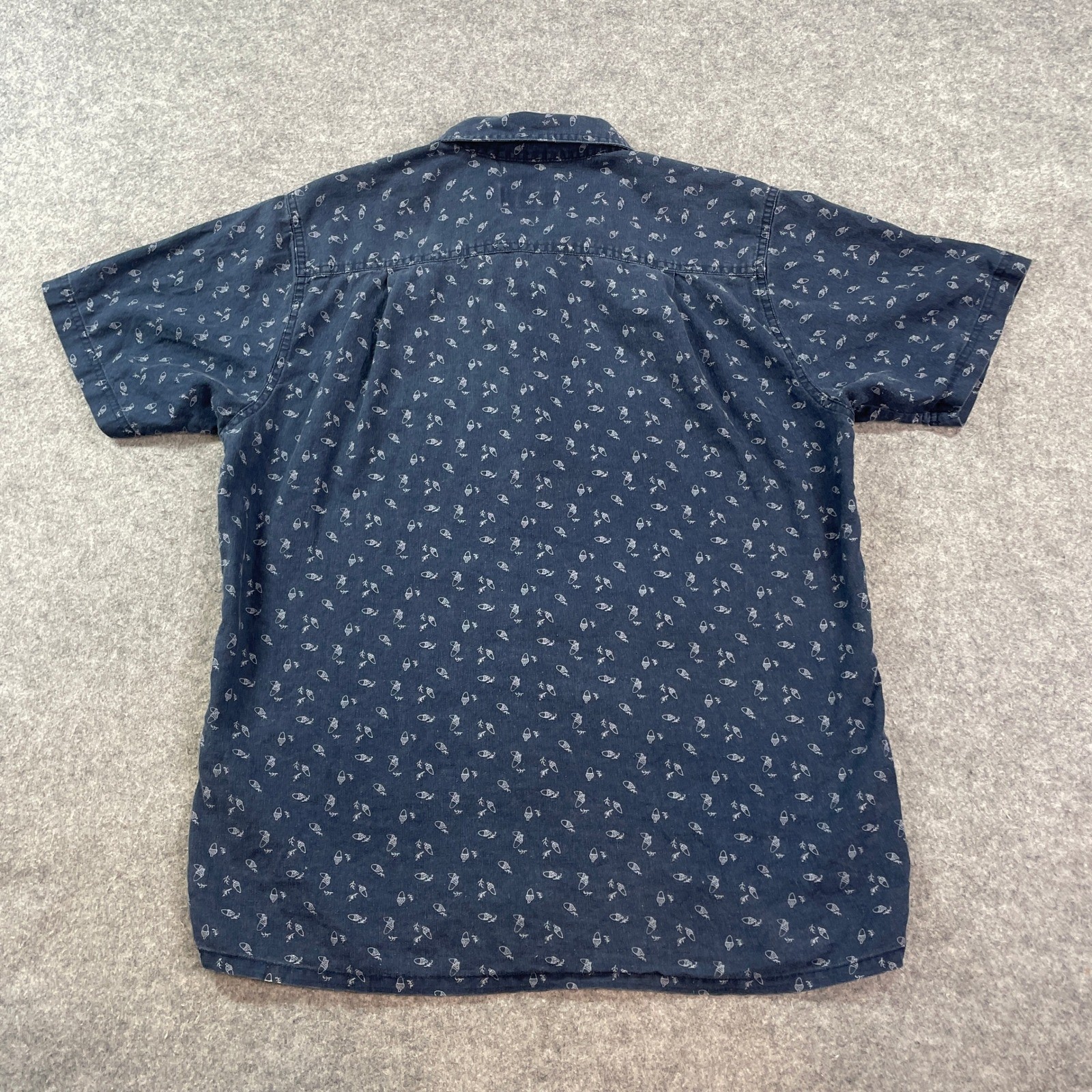 Patagonia Mens Shirt M Blue Graphic Print Short Sleeve Outdoor Hiking Button Up