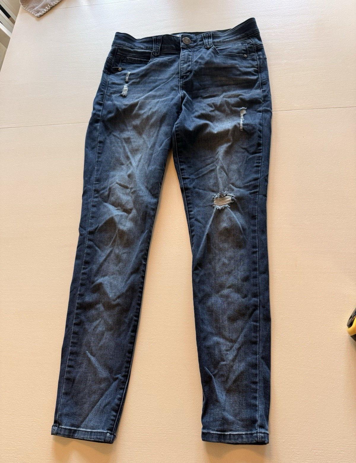 Women’s Blue Boyfriend Denim Jeans Mid Rise Dark Wash Distressed 8.