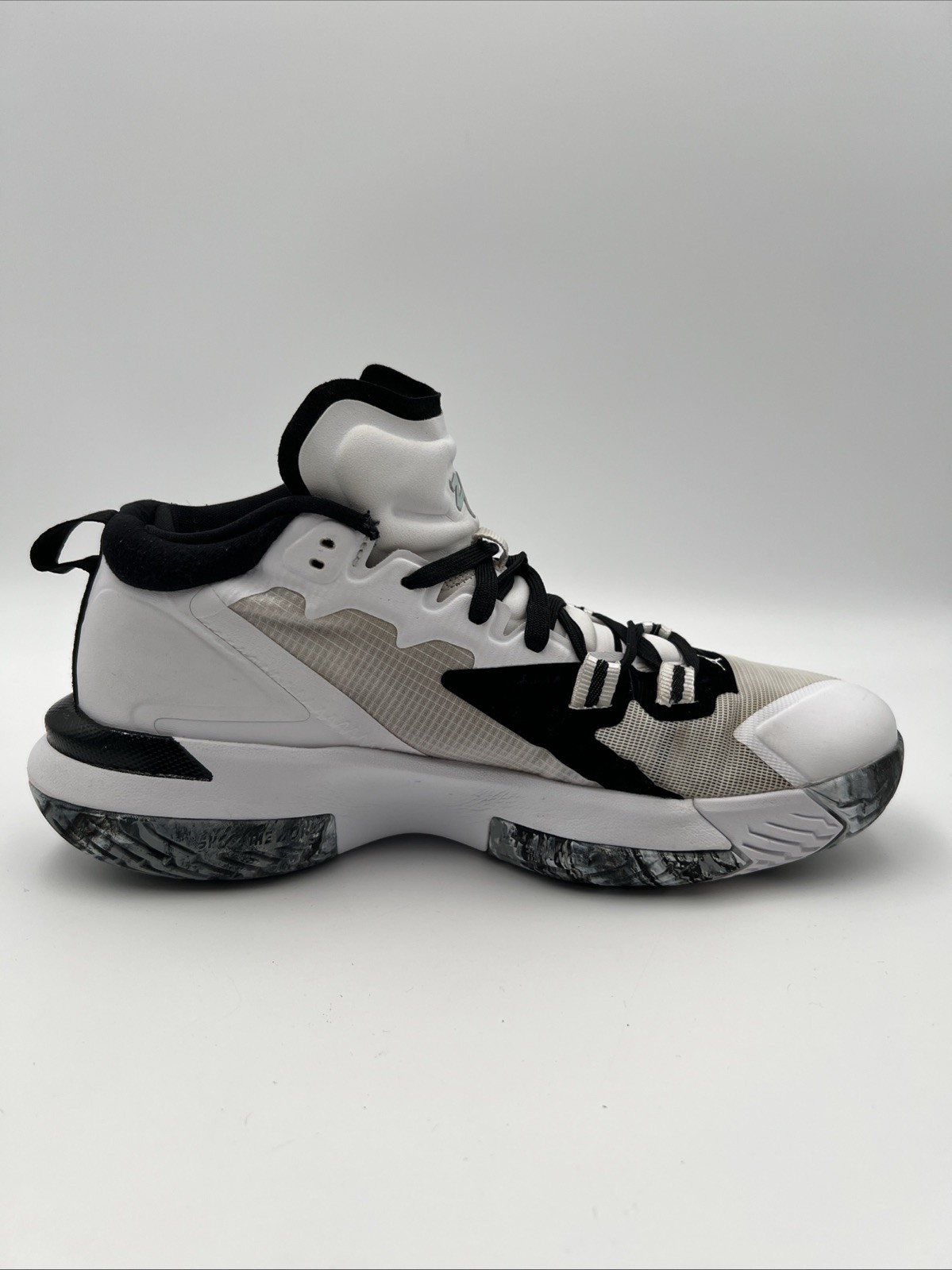 Nike Jordan Zion 1 TB White Black Basketball Sneakers Men’s 8.5 GUC DC4208-100