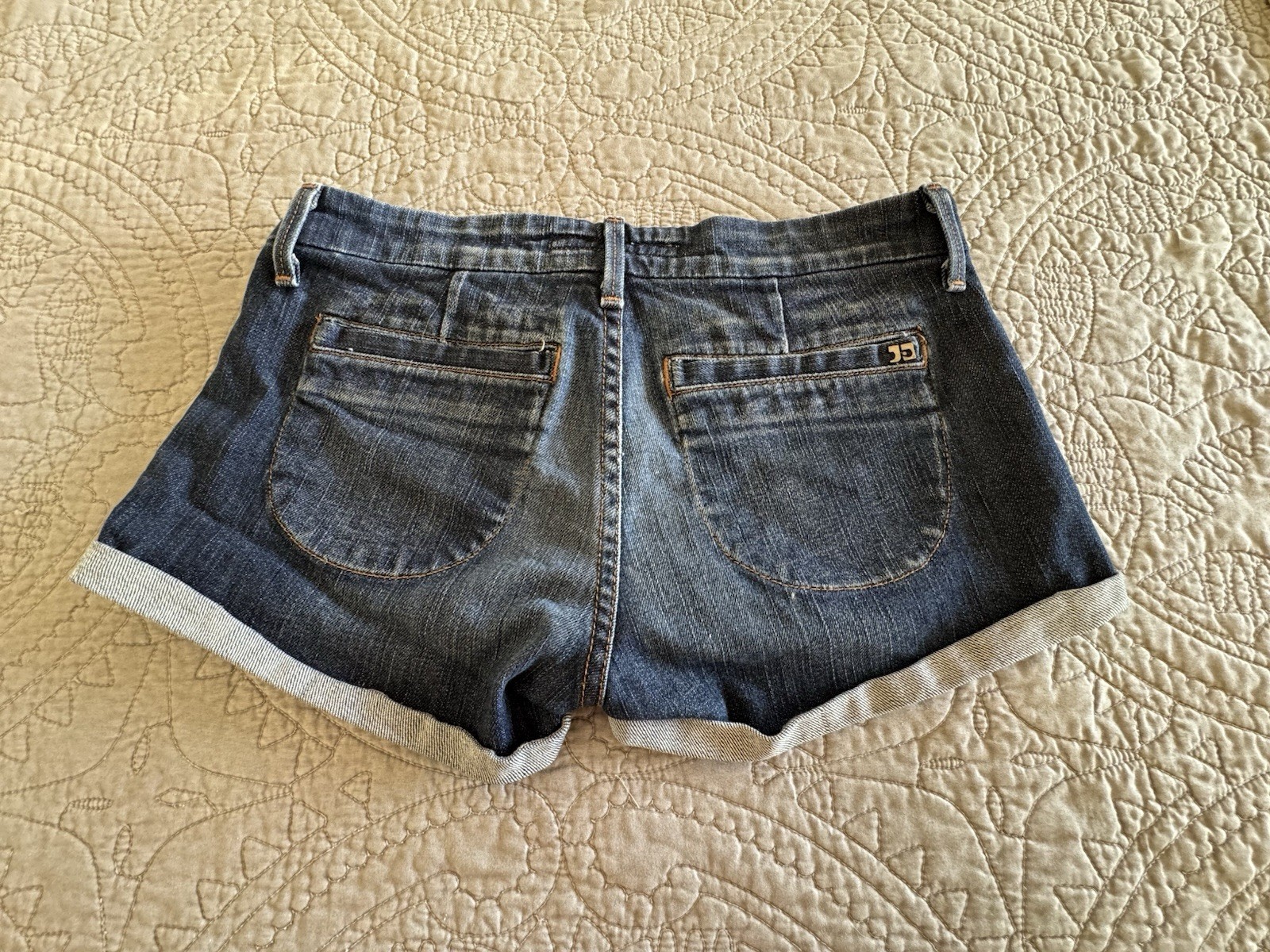 2000s Low Rise Mini Micro Jean Shorts Dark Wash Denim Cuffed Cut Off Shorts W26