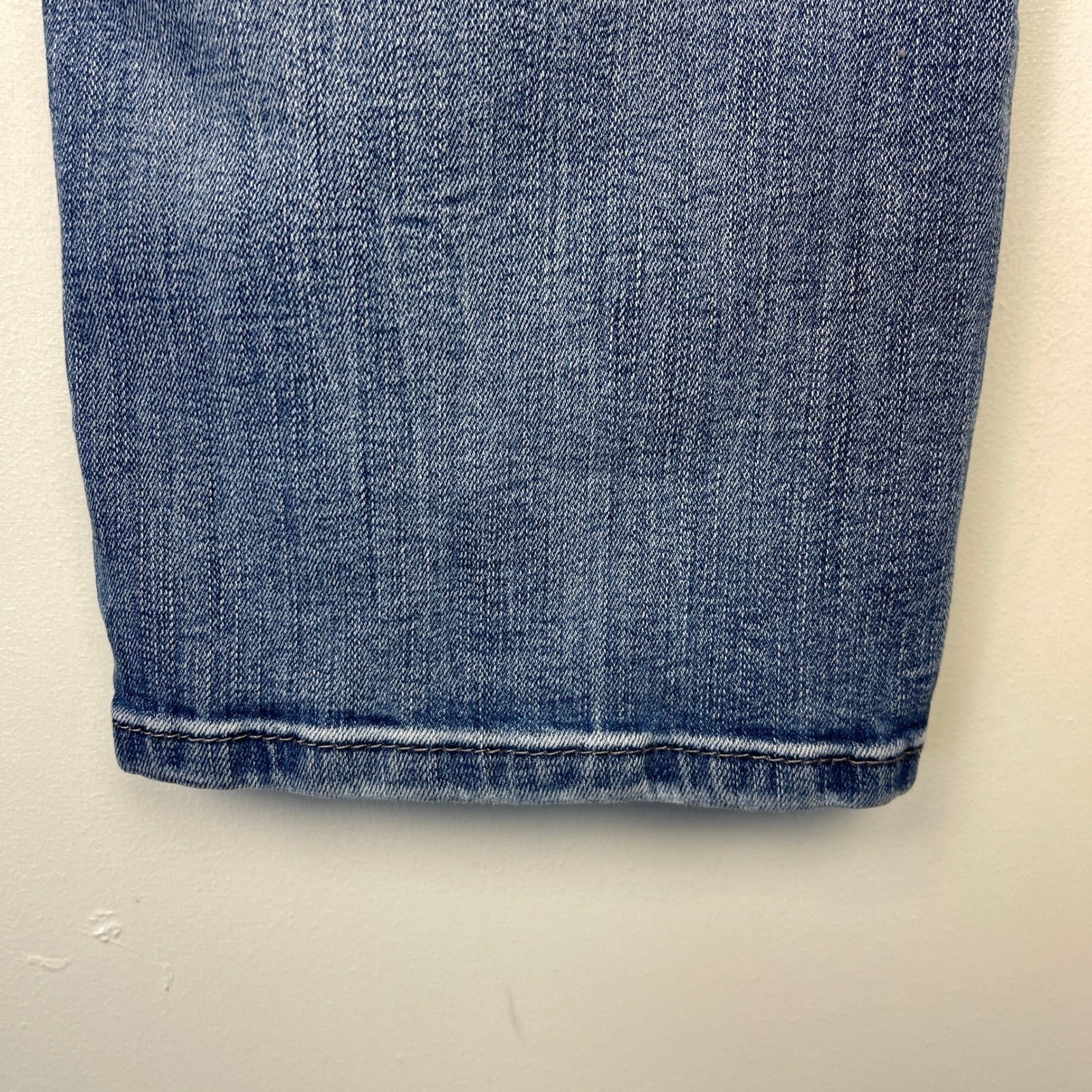 BKE Jake Straight Leg Stretch Mens 32×32 Distressed Light Wash Denim Blue Jeans