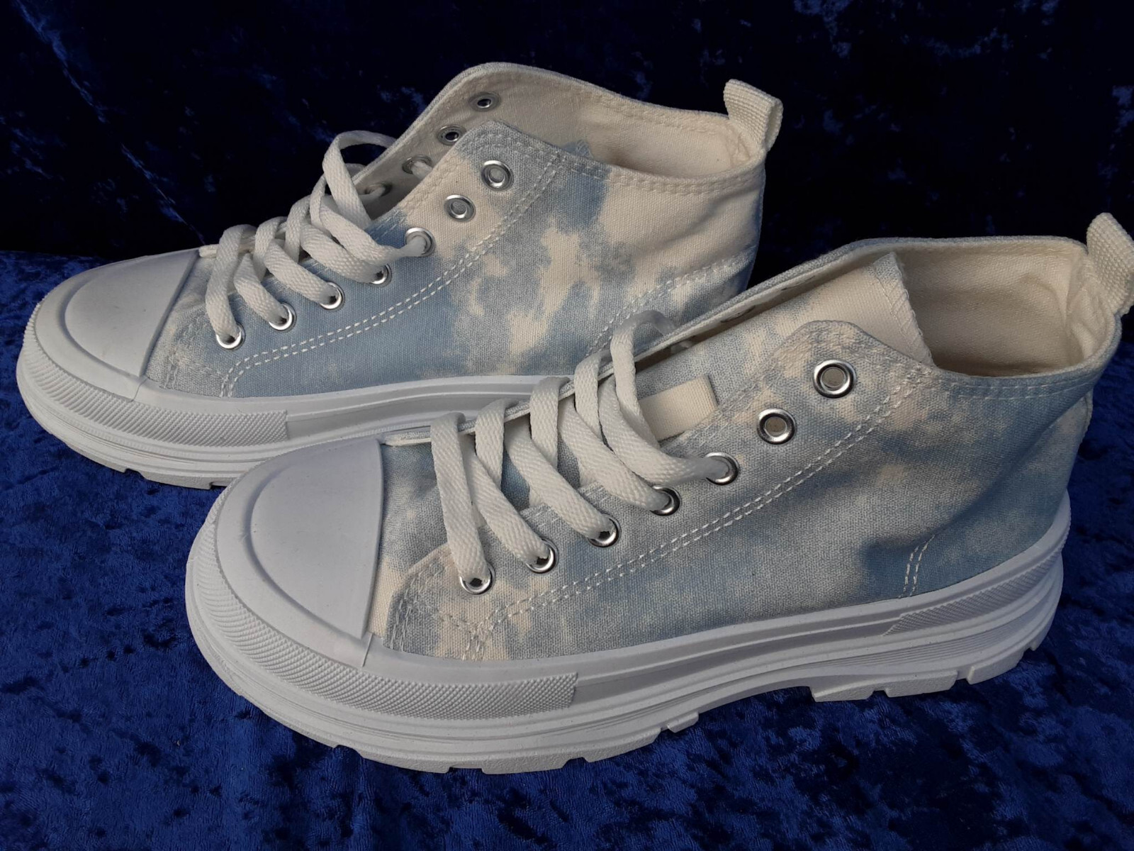 Top Price casual shoe, everyday shoe, sports shoe, sizes: 36,37,38,39,40,41, NEW