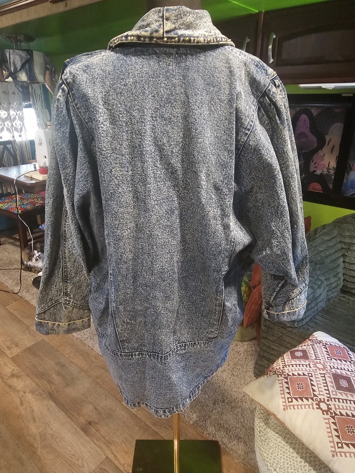 Vintage Womens Blue Acid Wash Denim Floral Embroidered Beaded Jacket Coat L 80s