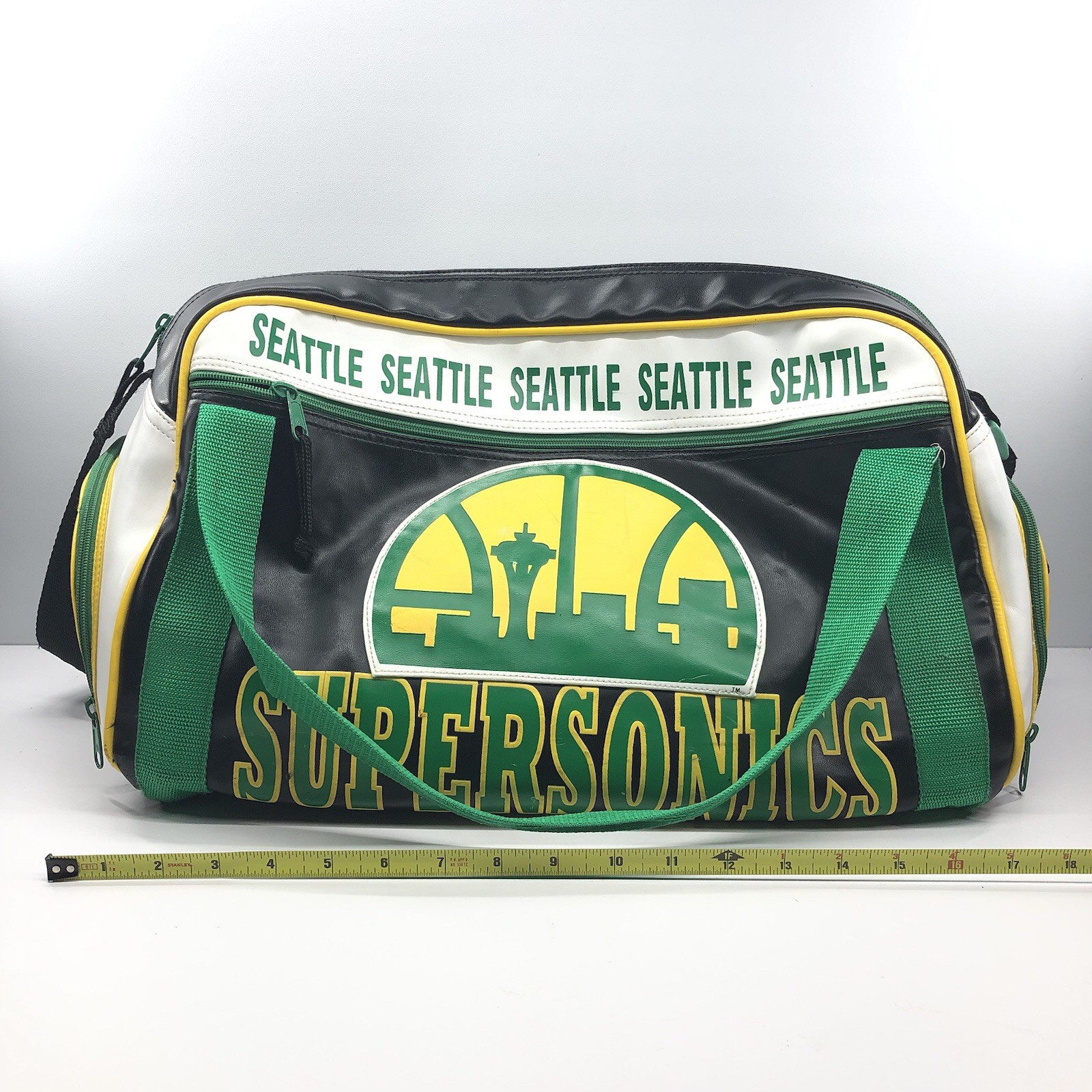 VTG 80s 90s SEATTLE SUPERSONICS Old Logo Player Issue Duffle Bag NBA Basketball