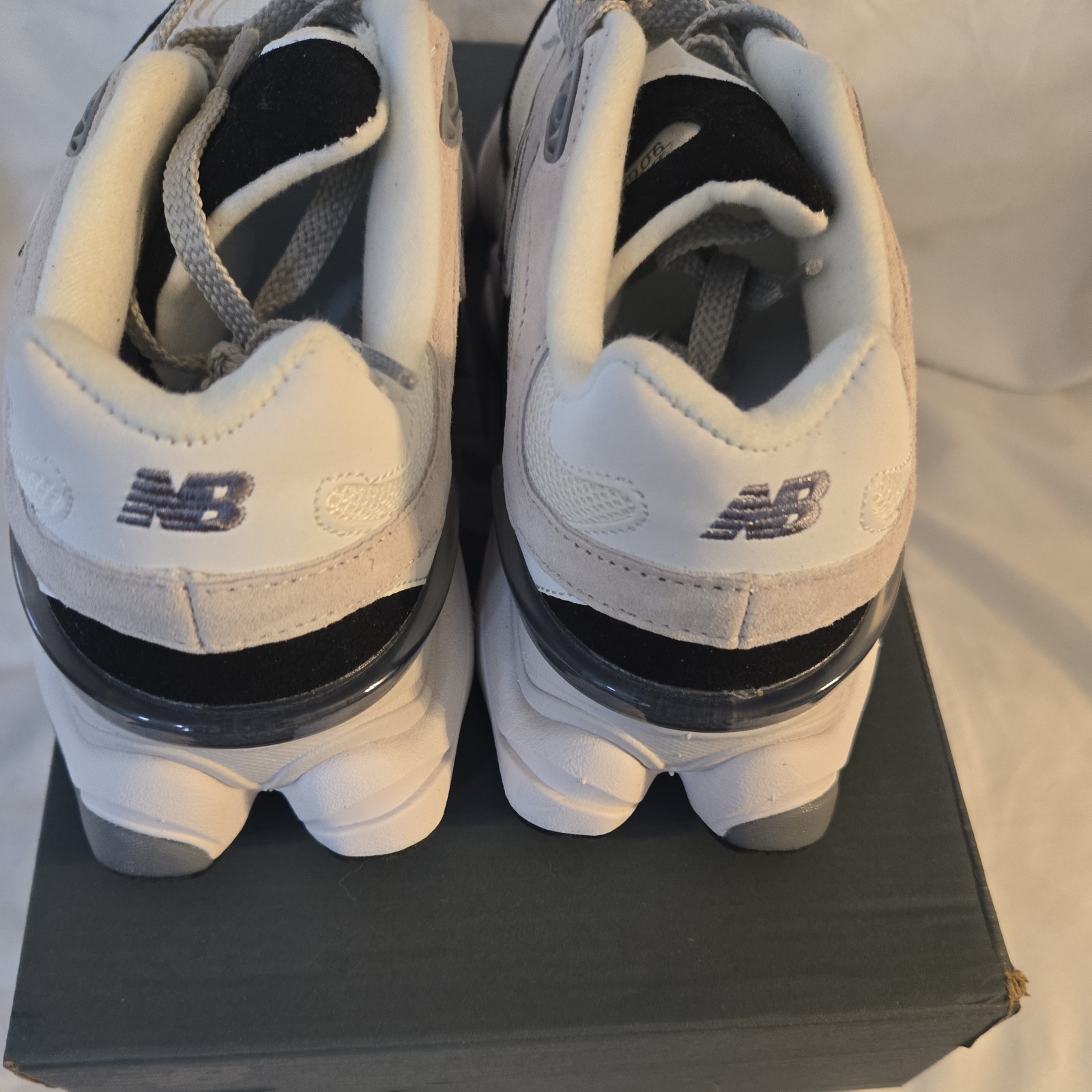 New Balance 9060 Grey Jet Black U9060JBB Men New size 7