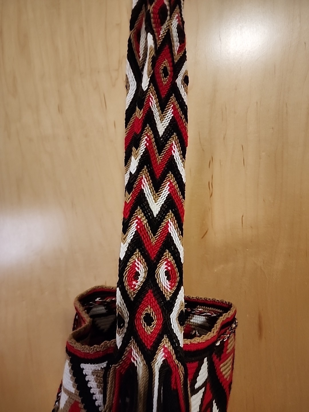 AUTHENTIC Wayuu Mochila Handmade Crochet Drawstring Bucket Bag Sz Large Retired