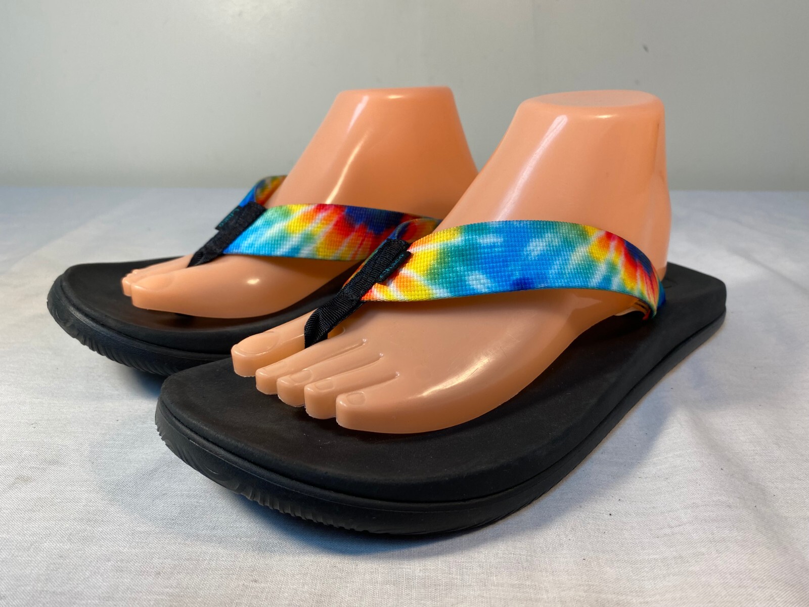 New Chaco Chillos Flip Flop Sandals Men’s Tie Dye Rainbow Slip On – US 13
