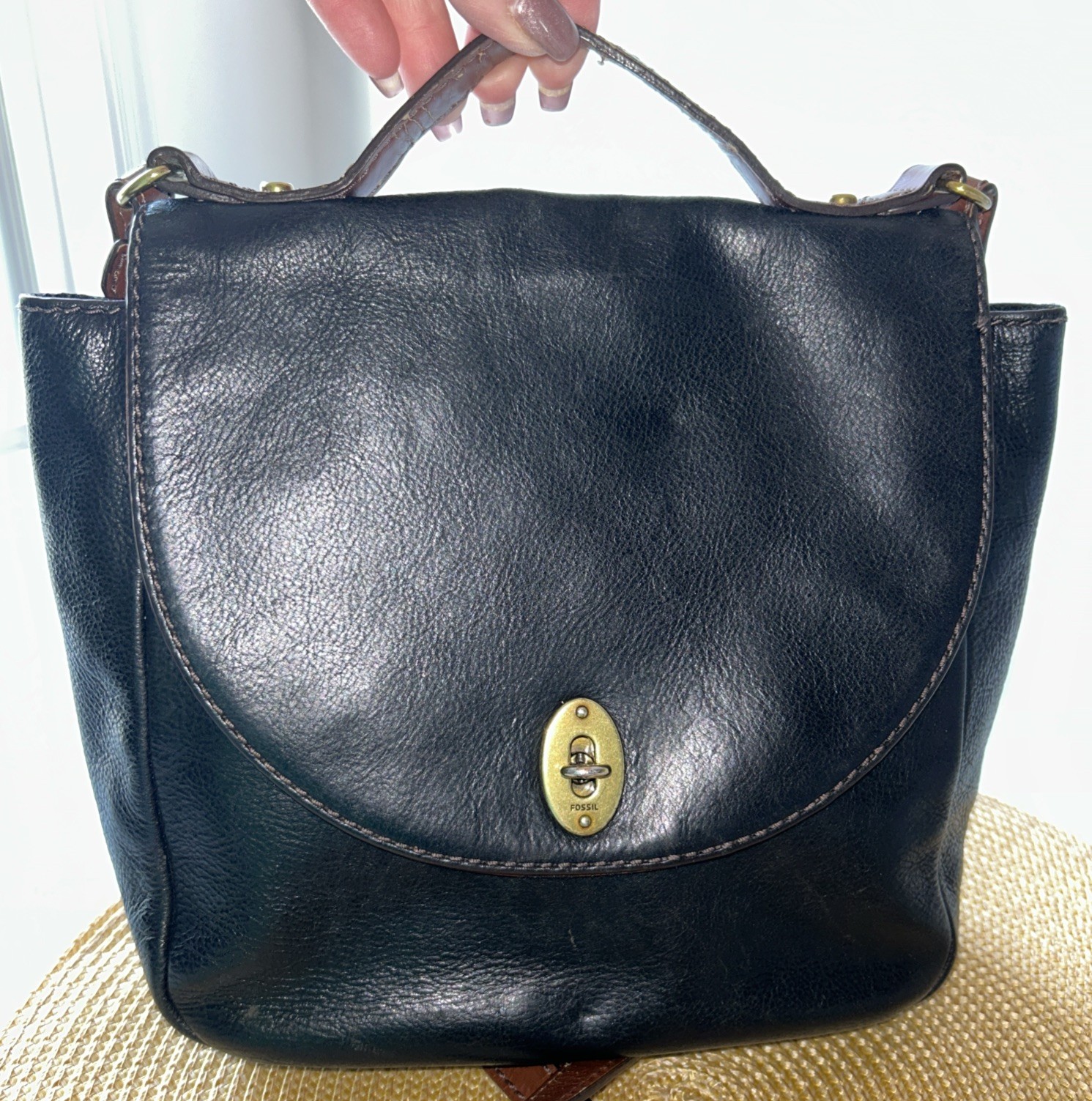 VTG Fossil Top Handle Turn Lock Crossbody Bag in Black 9”Hx10.25”Wx3.5”D
