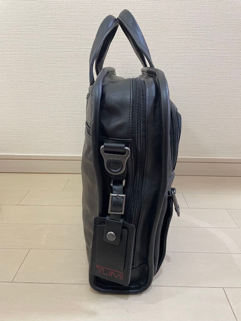 TUMI business bag leather 9603108DL3 extremely beautiful