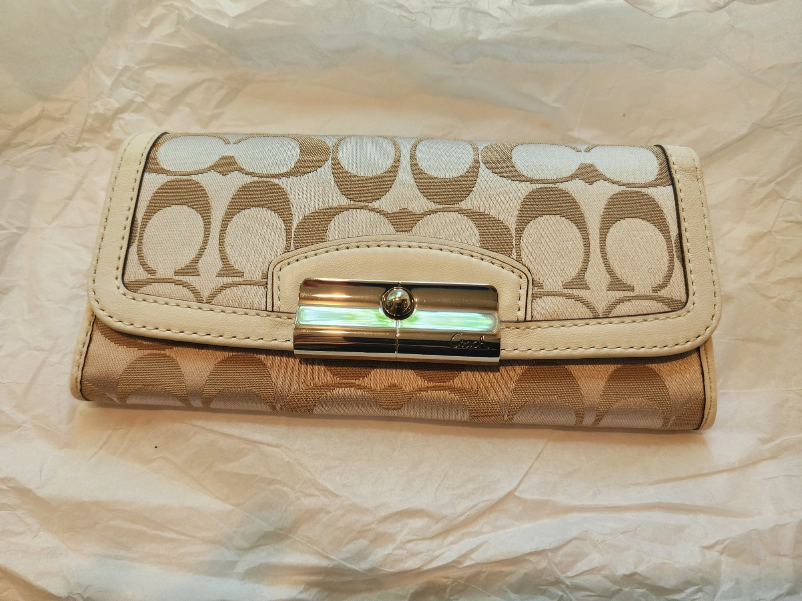 COACH White Signature Logo Wallet Khaki Silver Cream New with Tags