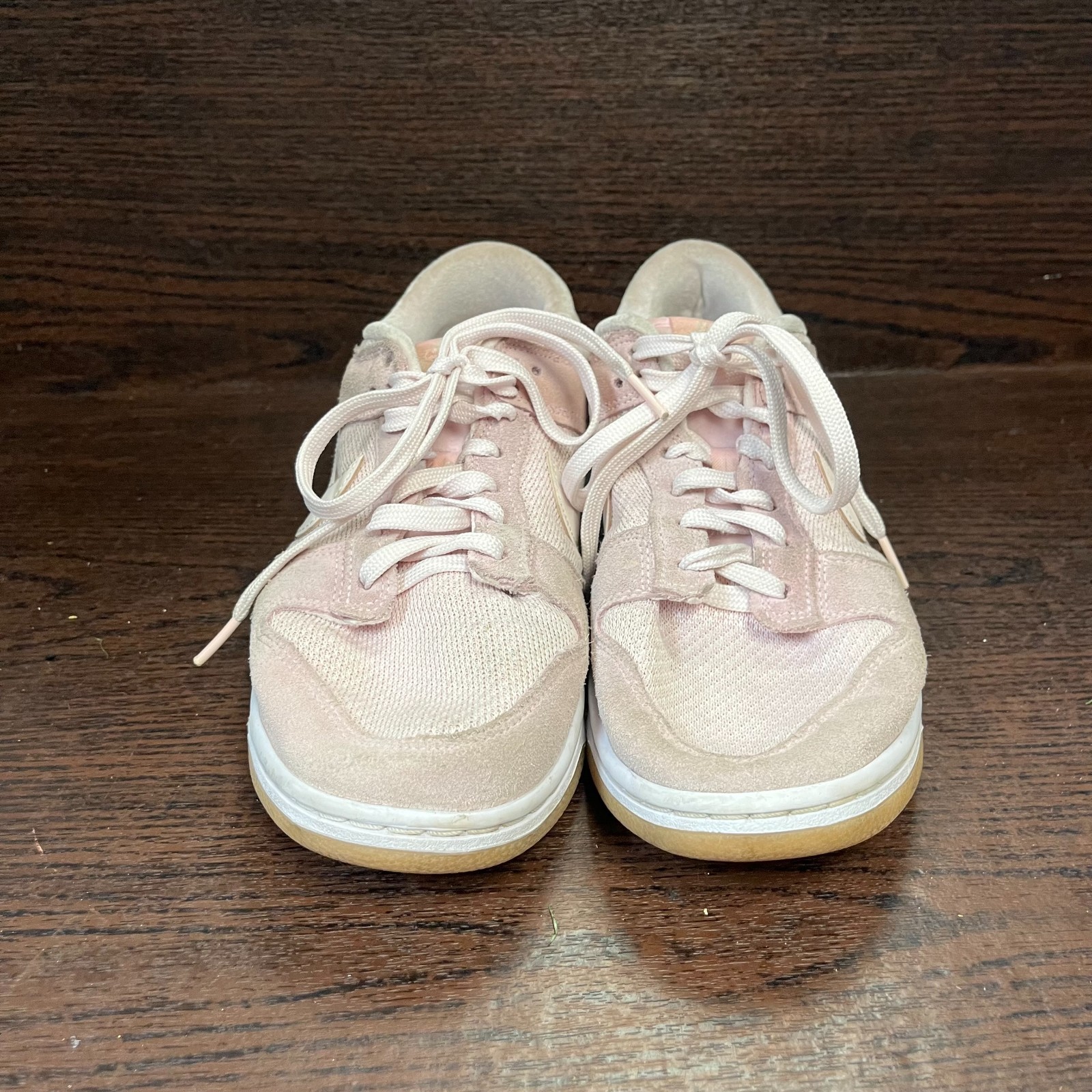 Nike Dunk Low SE “Teddy Bear” Women’s Size 10.5 Light Pink Sneakers DZ5318-640