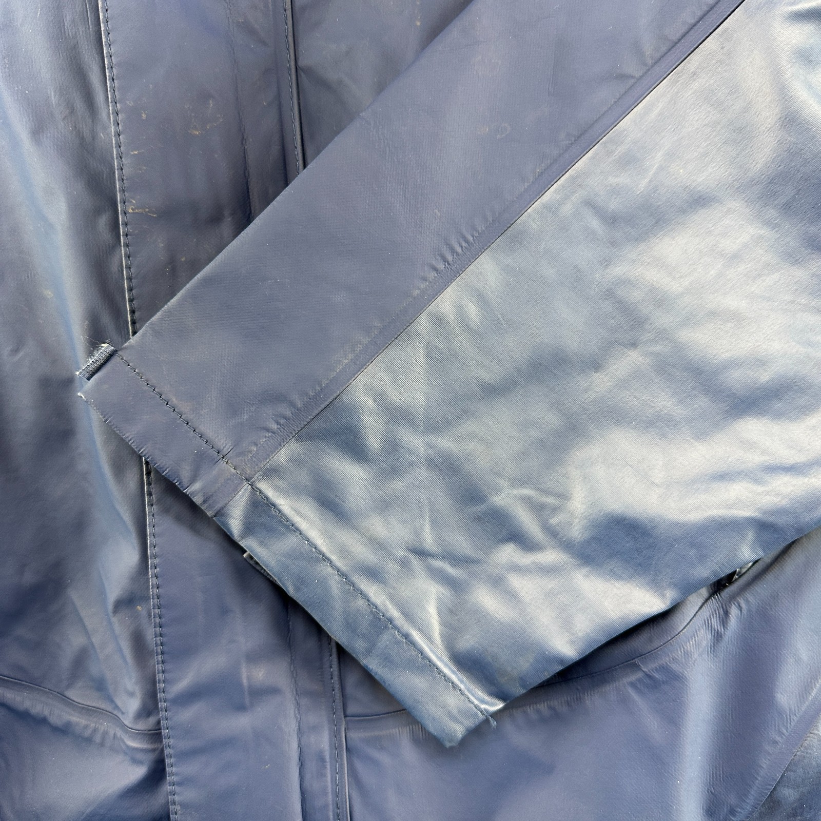 Helly Hansen Jacket Mens L Blue Hooded Rain Ski Snow PVC Mesh Lined Interface