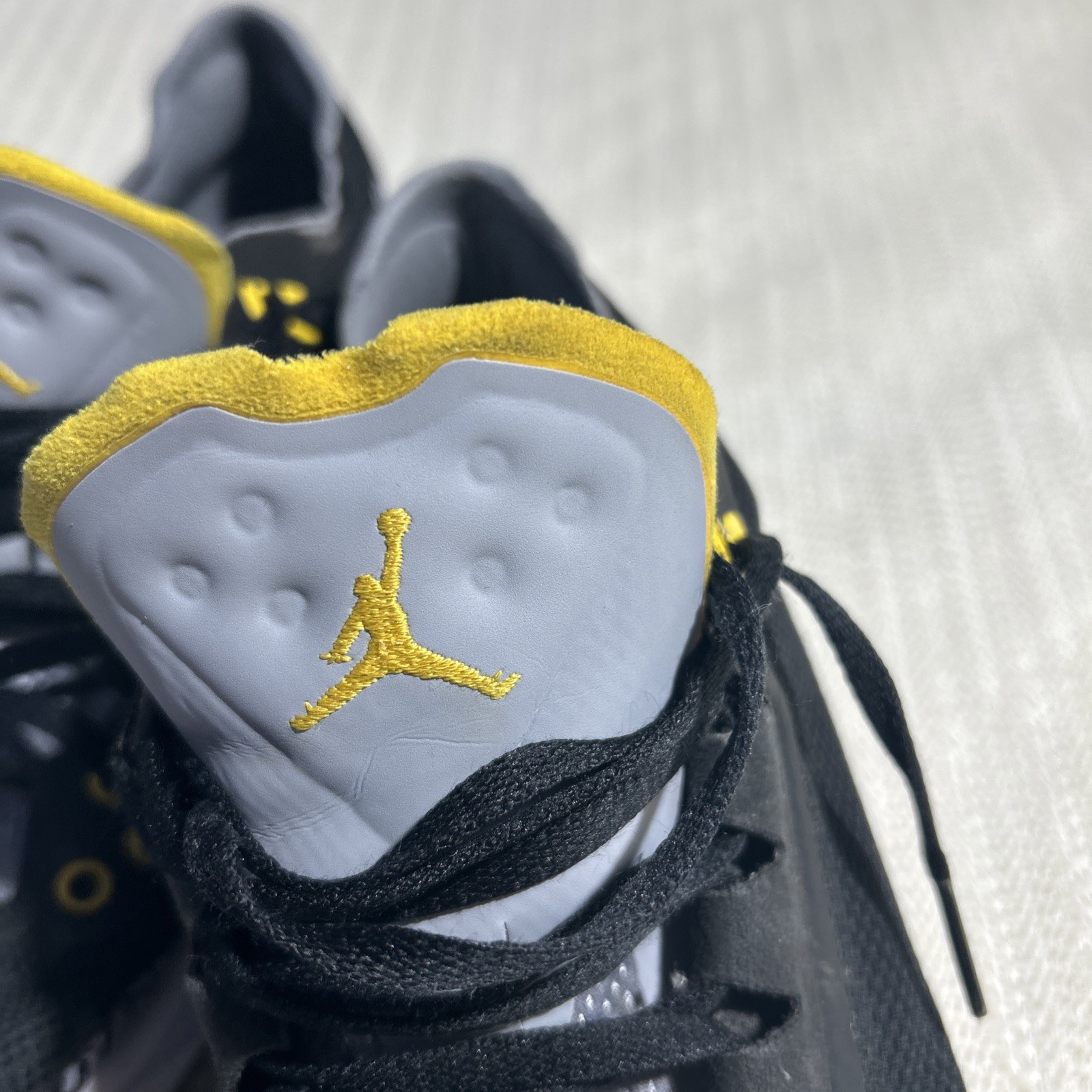 Jordan 88 Racer Varsity Maize Men’s Shoes Black/Multicolor Size 9.5 NWB)