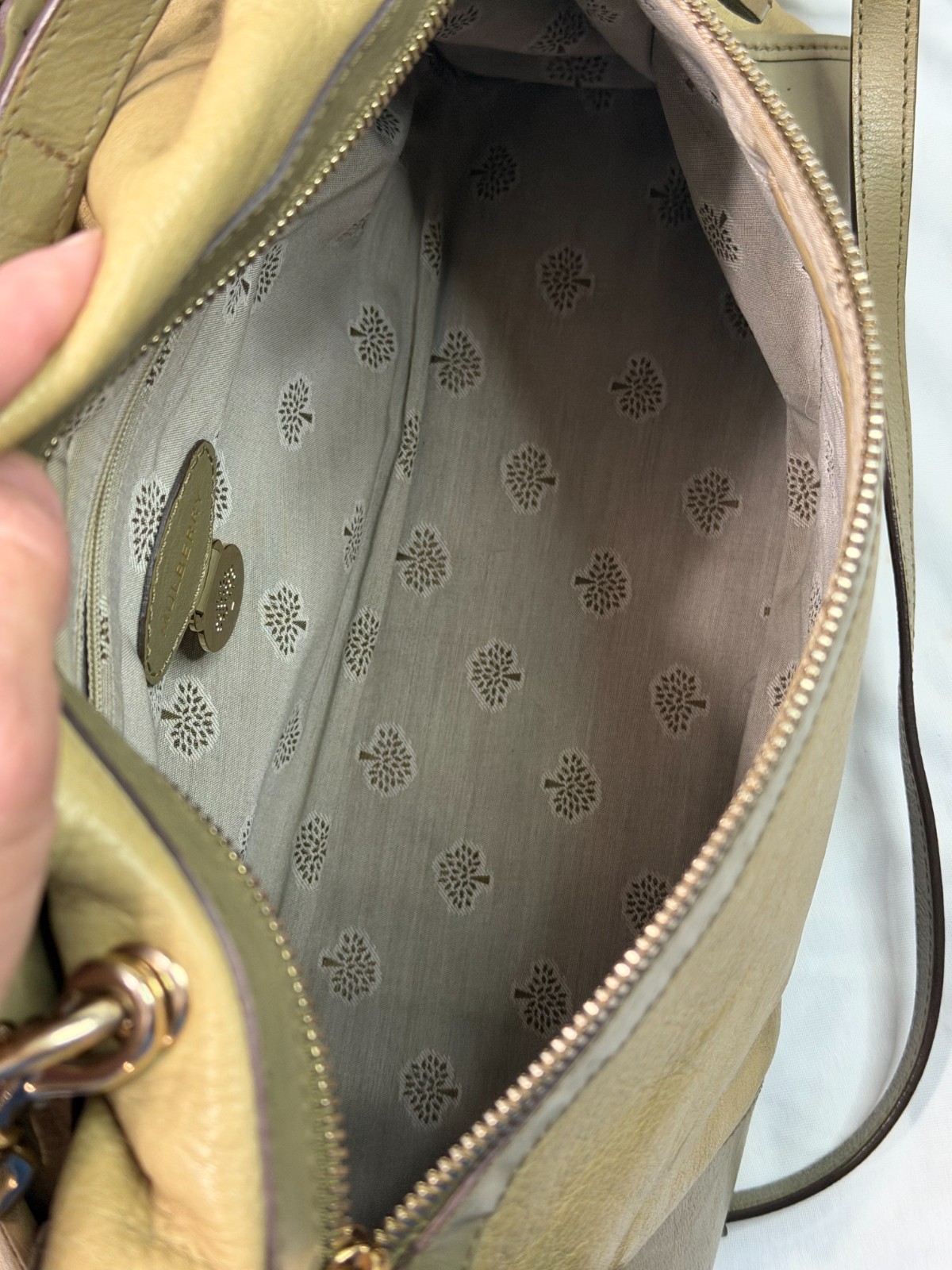 Mulberry Taylor leather 2 way with gold-tone hardware, double zip close