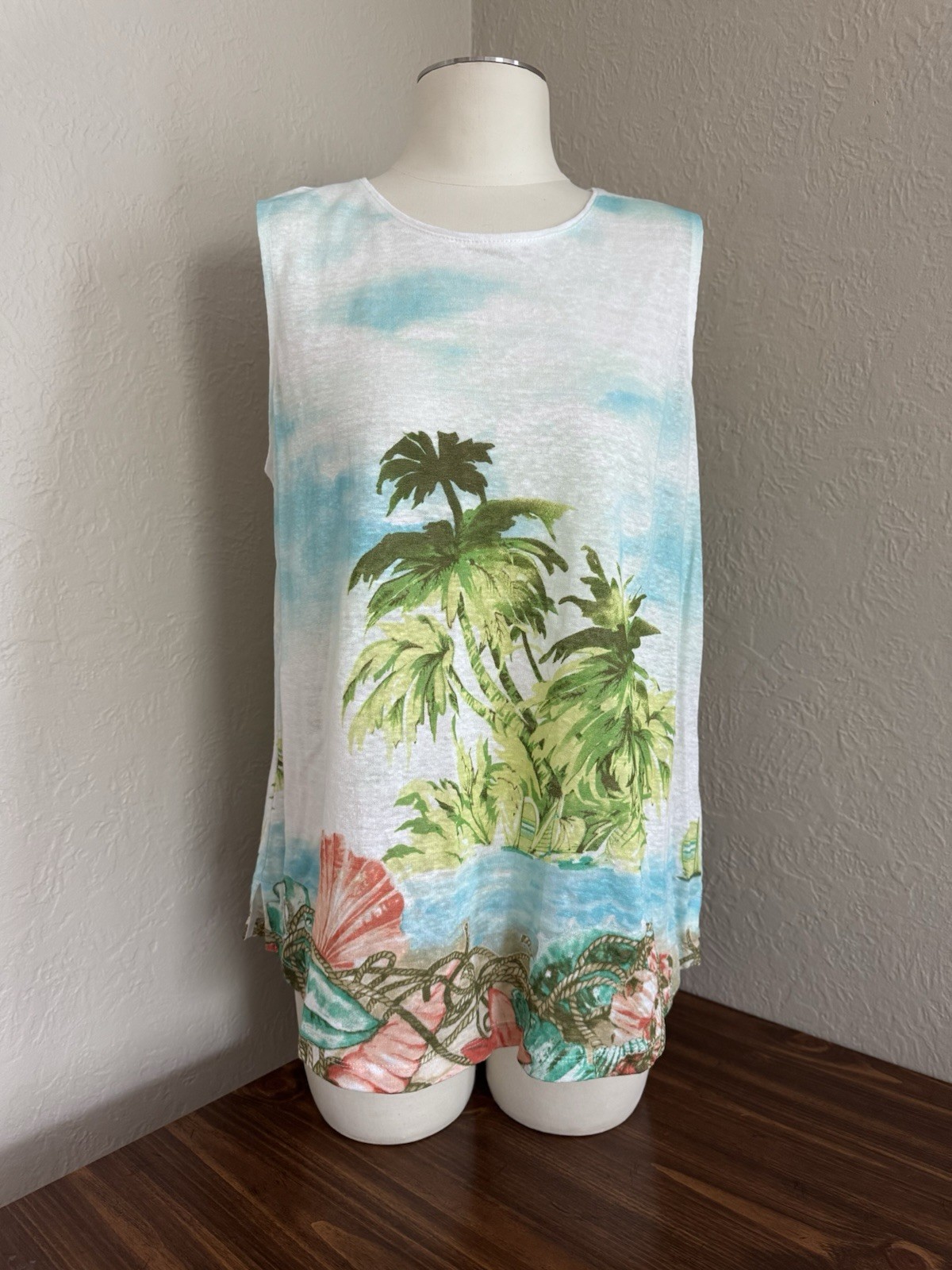 J.Jill 100% Linen Sleeveless Beach Scene Tank Size Medium