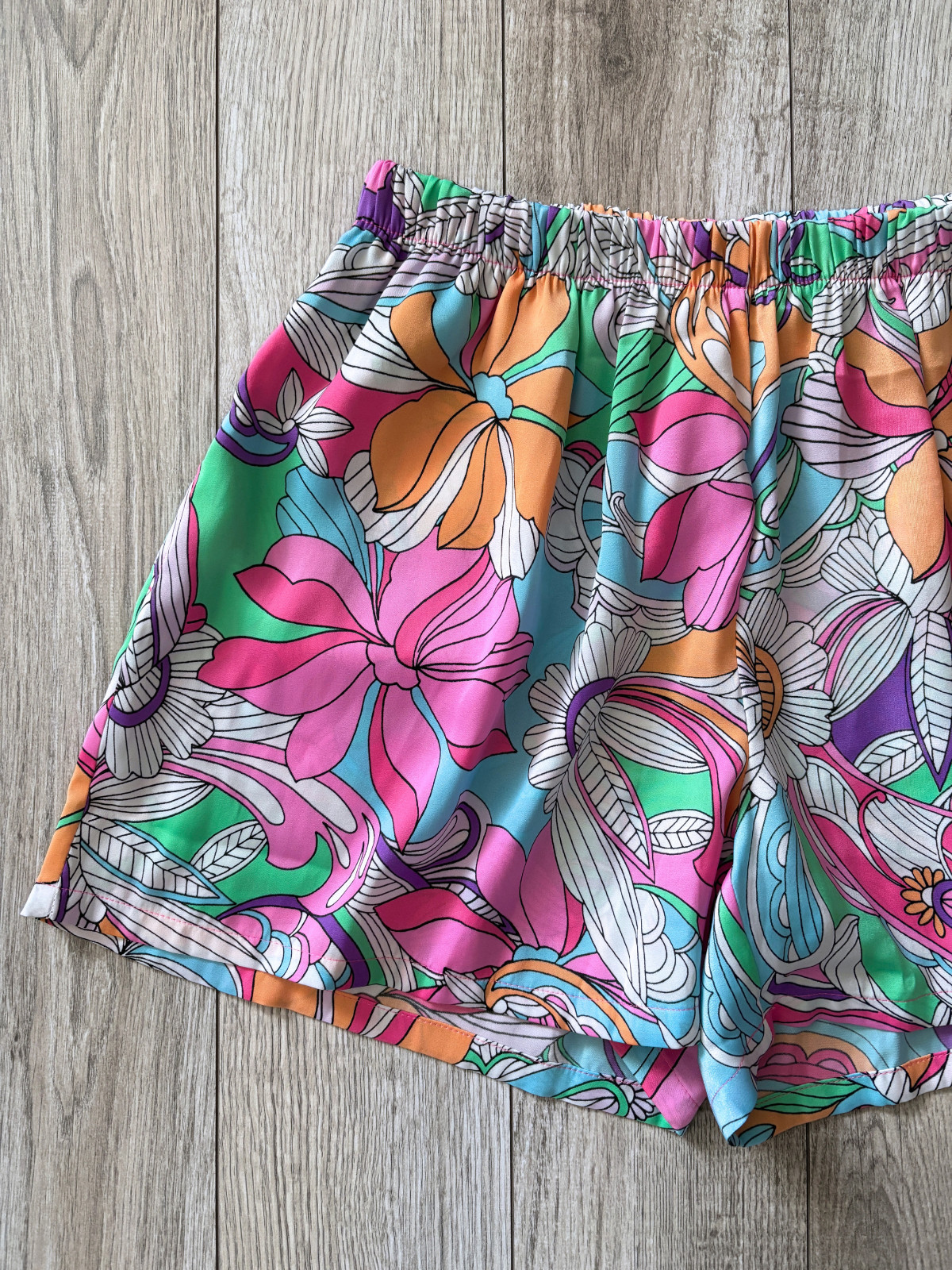 Van Winkle & Co Groovy Psychedelic Satin Sleep Shorts Womens Small Retro Floral