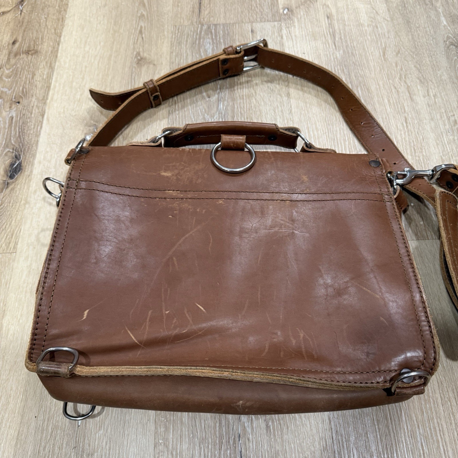 Saddleback Leather Thin Front Pocket Briefcase Chestnut WORN STRAP AND SCRATCHES