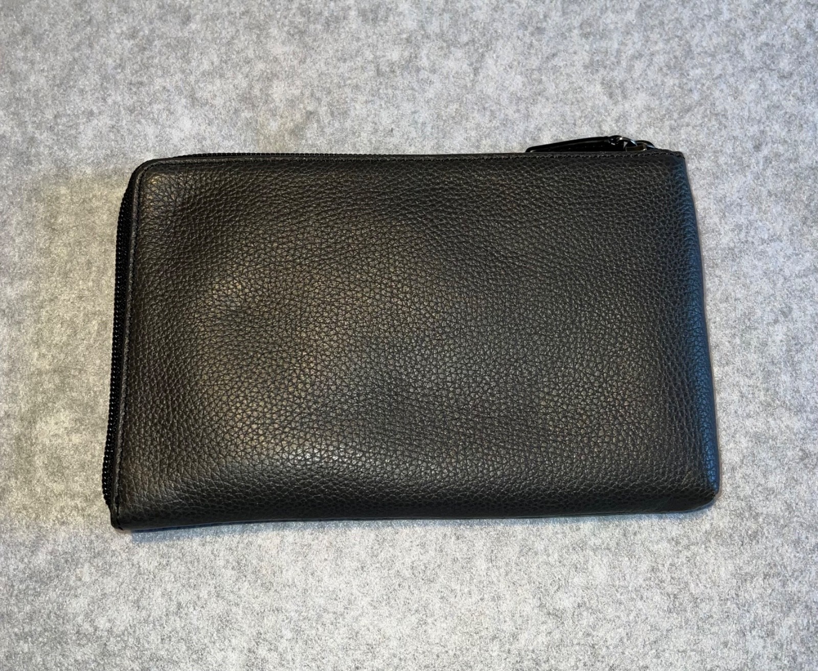 COACH CAMDEN LEATHER GREY/BLACK POUCH ENVELOPE STYLE WITH ZIPPER F62762