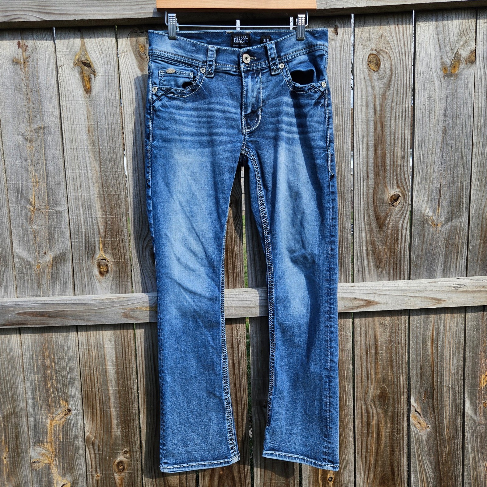 Buckle Black Fit No 3 Bootleg Jeans Mens 31R Medium Wash Embroidered Blue Denim