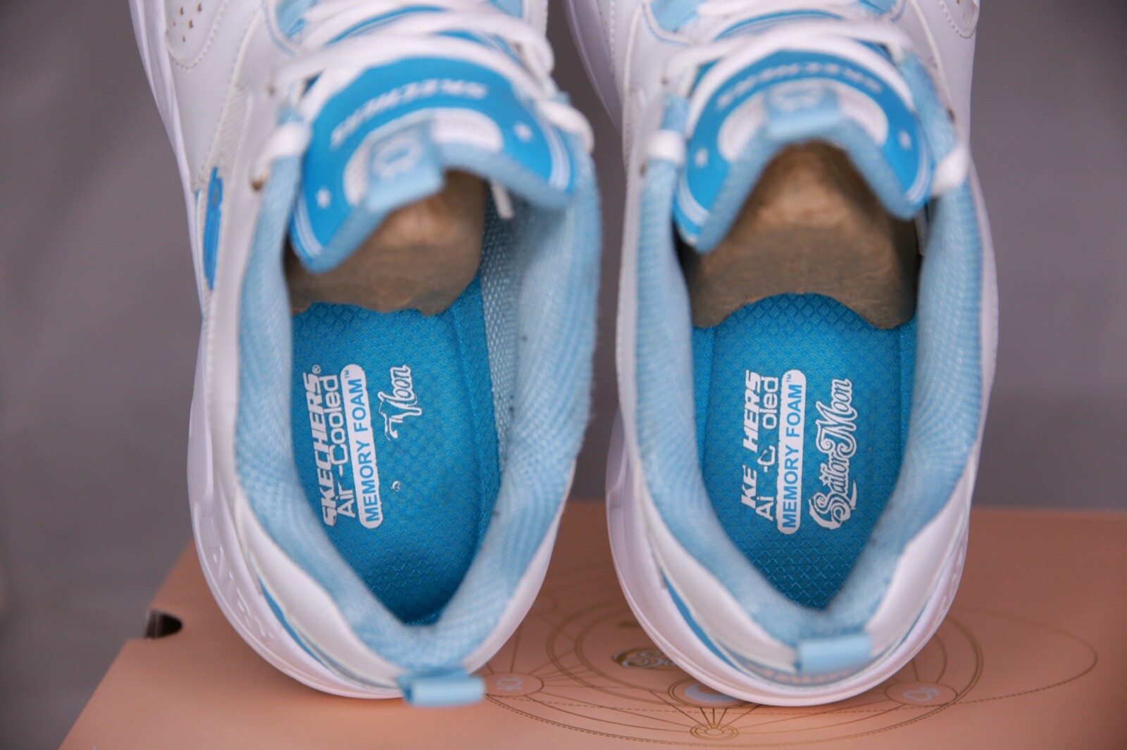 Skechers Sailor Moon x D’Lites Airy 2.0 Sailor Mercury Women’s Size 8.5 OG Box