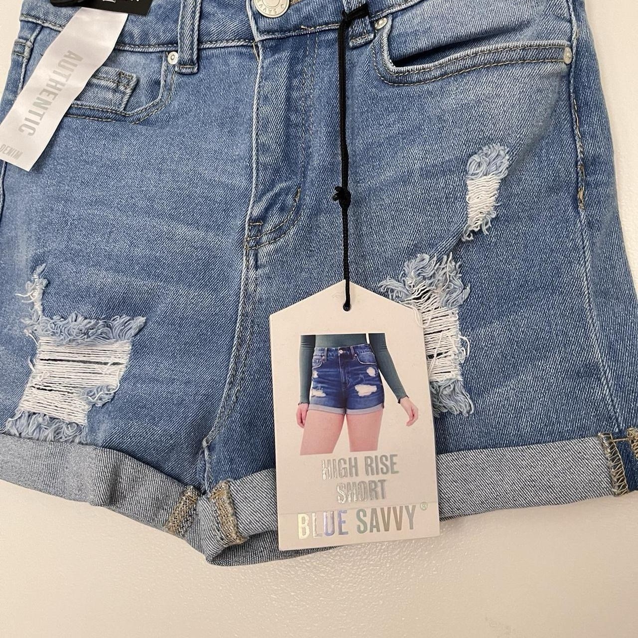 NWT Blue Savvy High Rise Distressed Denim Shorts Women’s Size 5/27 Light Wash