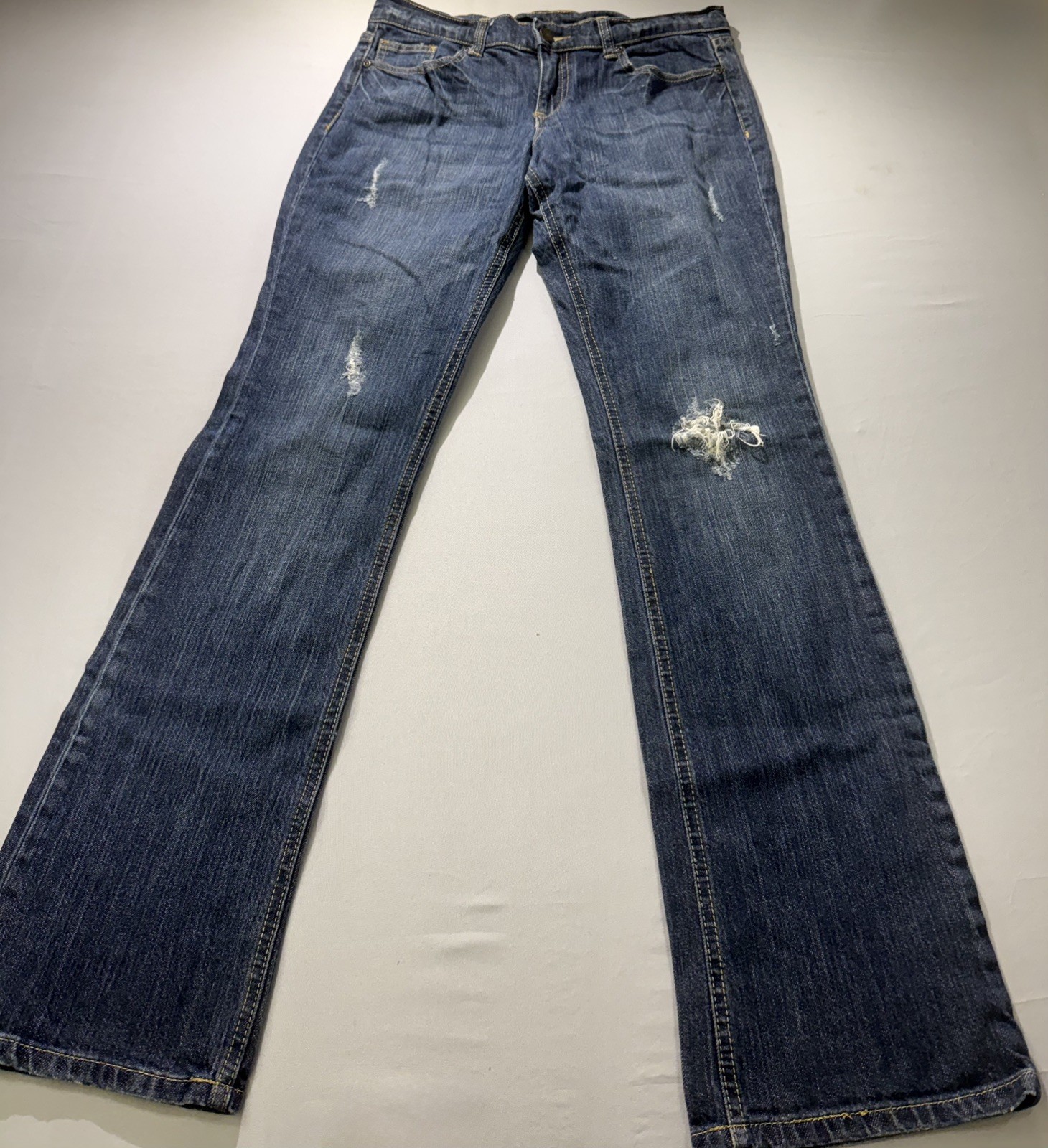 New York & Company Women’s Blue Denim Distressed Bootcut Jeans Size 6