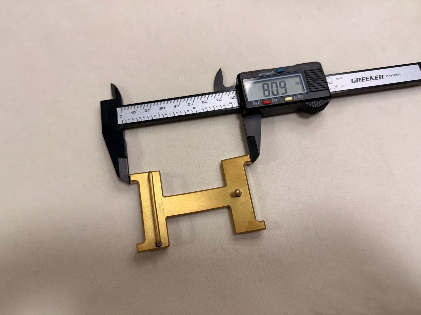 40mm Buckle Replacement supposed to 38mm Belt Buckle Brushed Gold H with Pouch