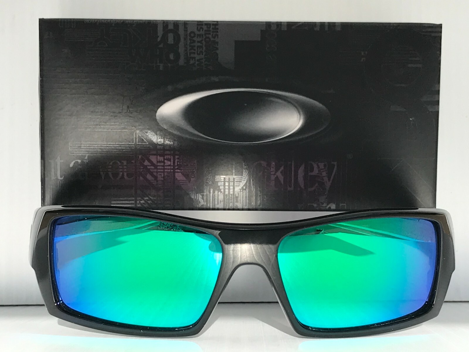 NEW Oakley GASCAN Black polished POLARIZED Galaxy Jade Iridium Sunglass 9014