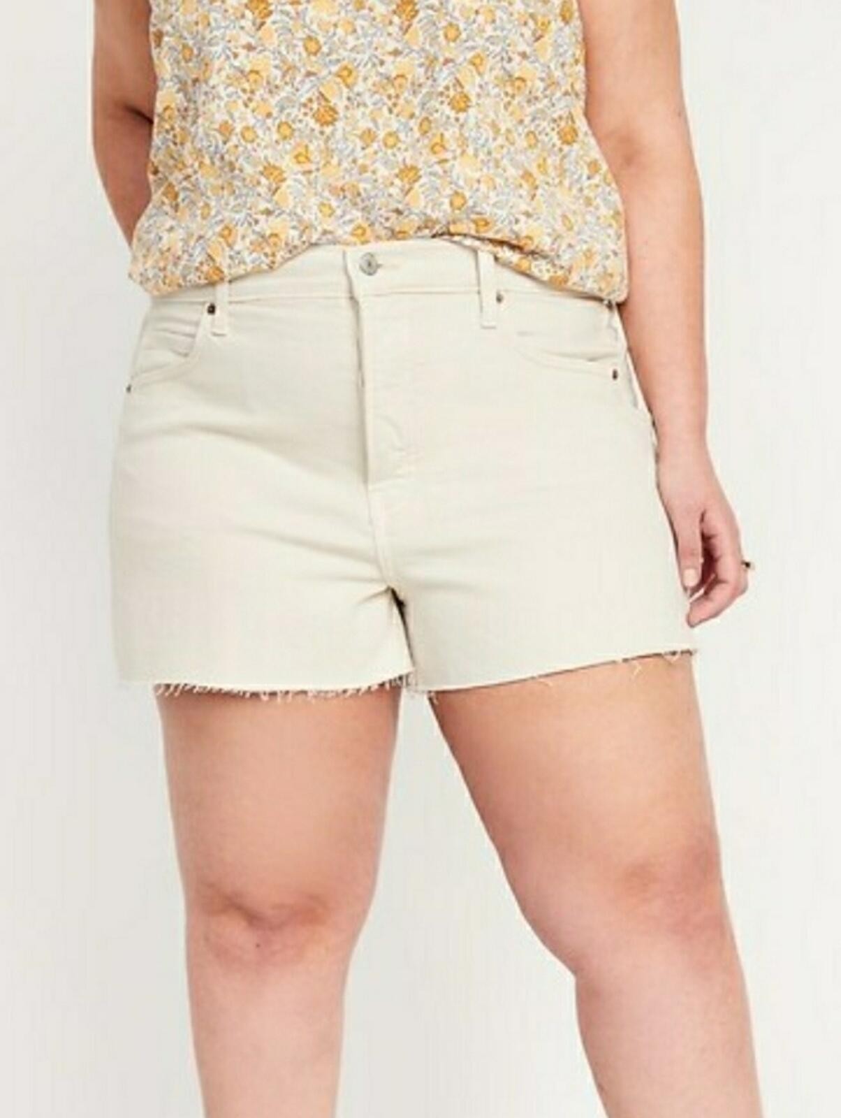 Old Navy Higher High-Rise Sky-Hi A-Line Cut-Off Jean Shorts. Size: 28 Waist: 51″