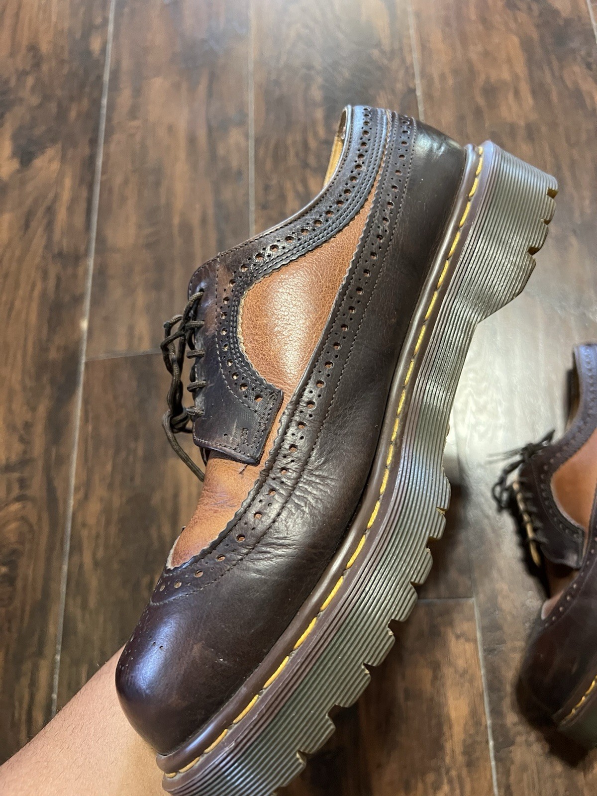 Vintage Dr. Martens 3989 Wingtip Brogue Shoes Mens Size 10 Brown Made in England