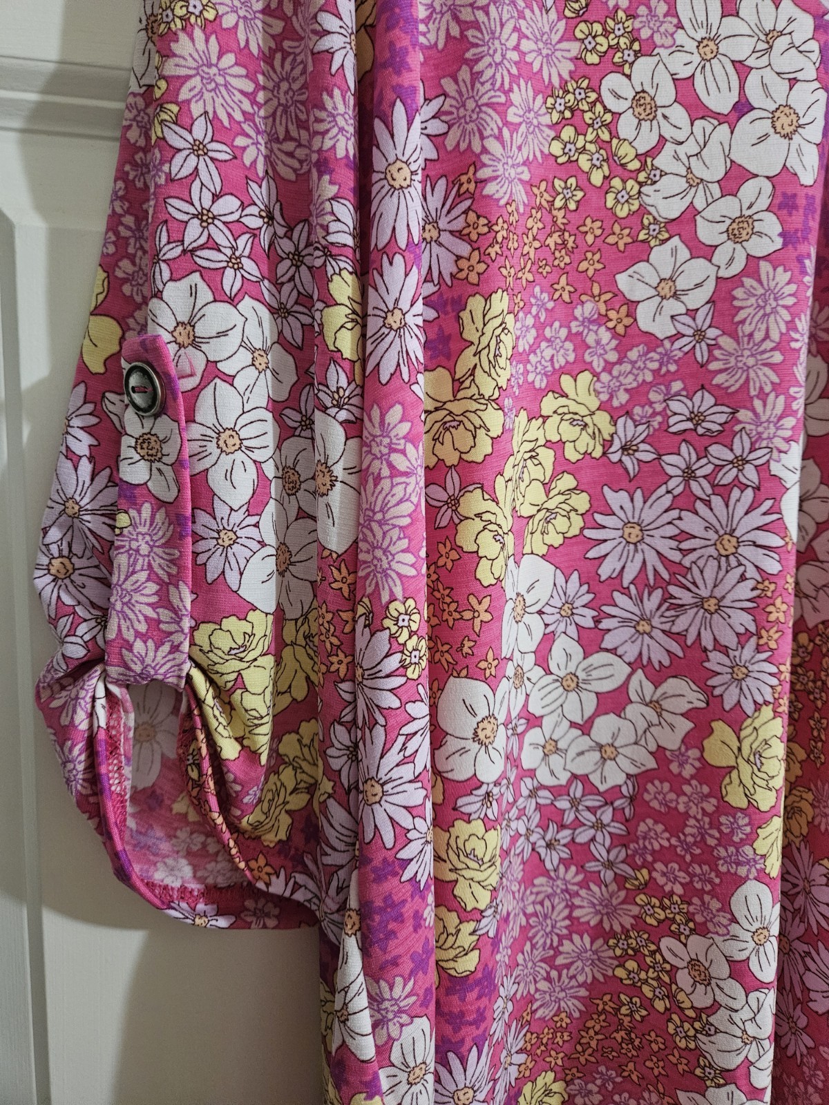 NWT Women’s Dear Scarlett Size L In Full Bloom Lizzy Top Pink with Floral Print