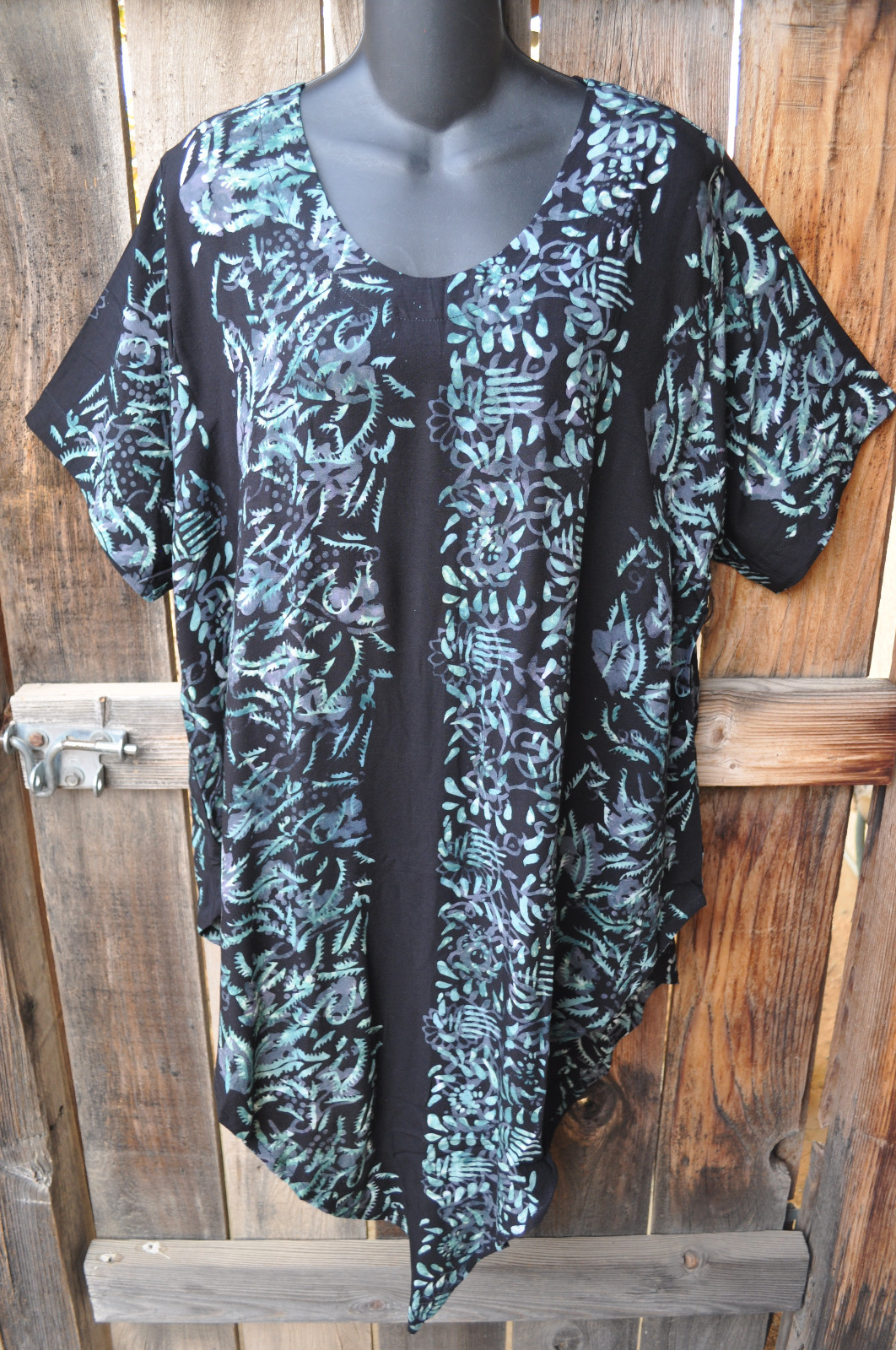 ART TO WEAR 76 ASYMMETRIC HEM TUNIC IN BLACK DAHLIA BY MISSION CANYON, 50″B!