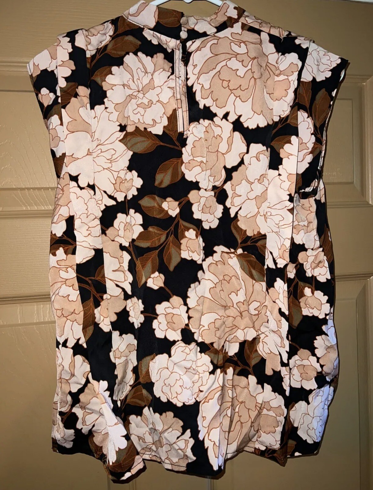 Floating Mums Floral Pink Peach Flowers Silky Cap Sleeve High Neck Blouse Top M